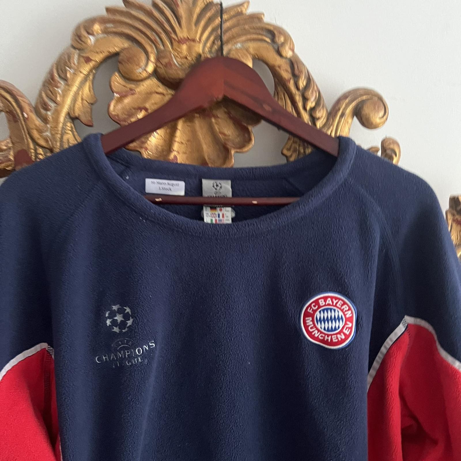 Vintage Vintage FC Bayern Munchen Adidas fleece sweatshirt Sz L Size US L / EU 52-54 / 3 - 3 Thumbnail