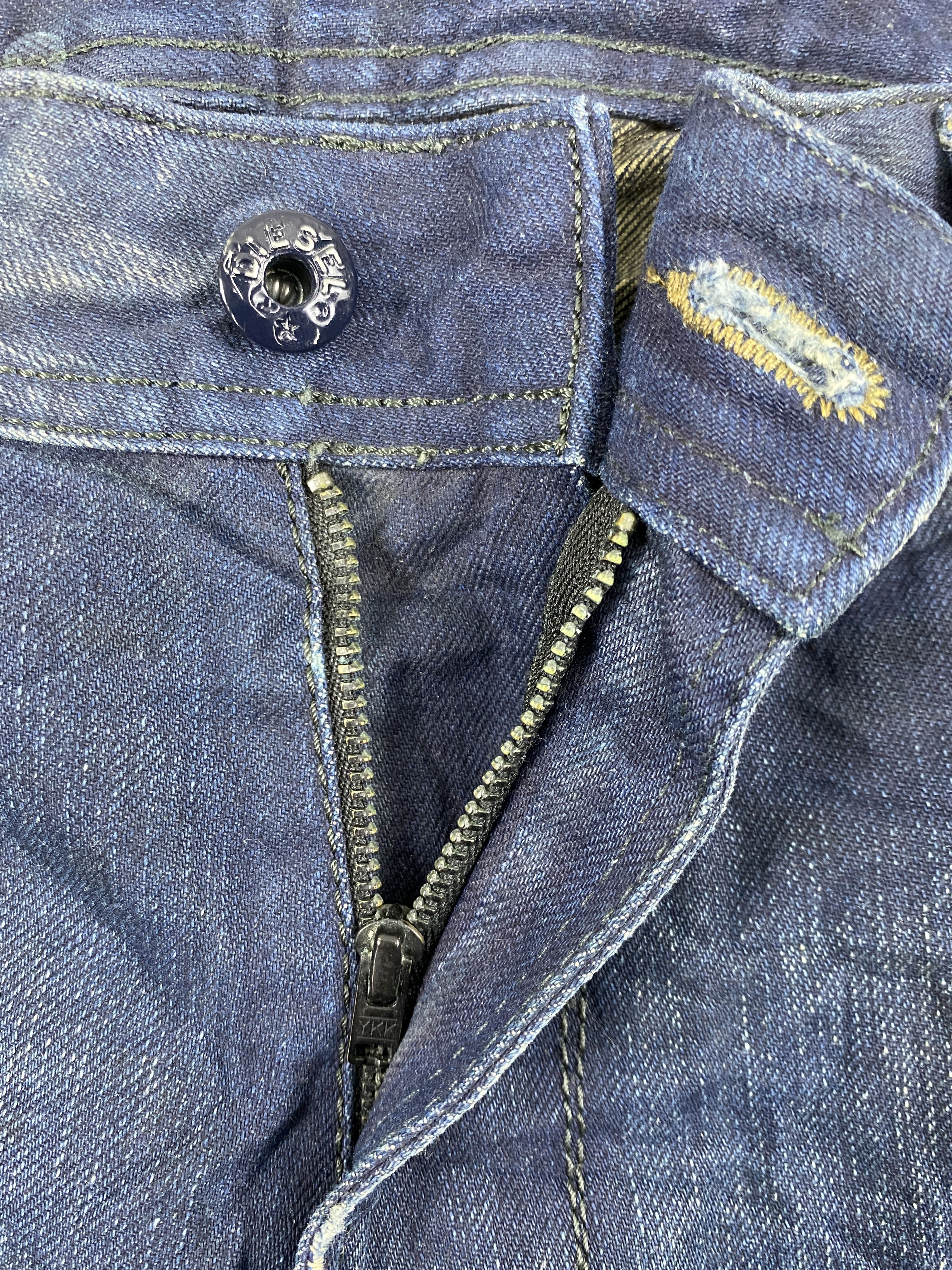 Vintage Distressed Blue Vintage Diesel Jeans 33x29.5 Denim- JN3801 Size US 33 - 6 Thumbnail