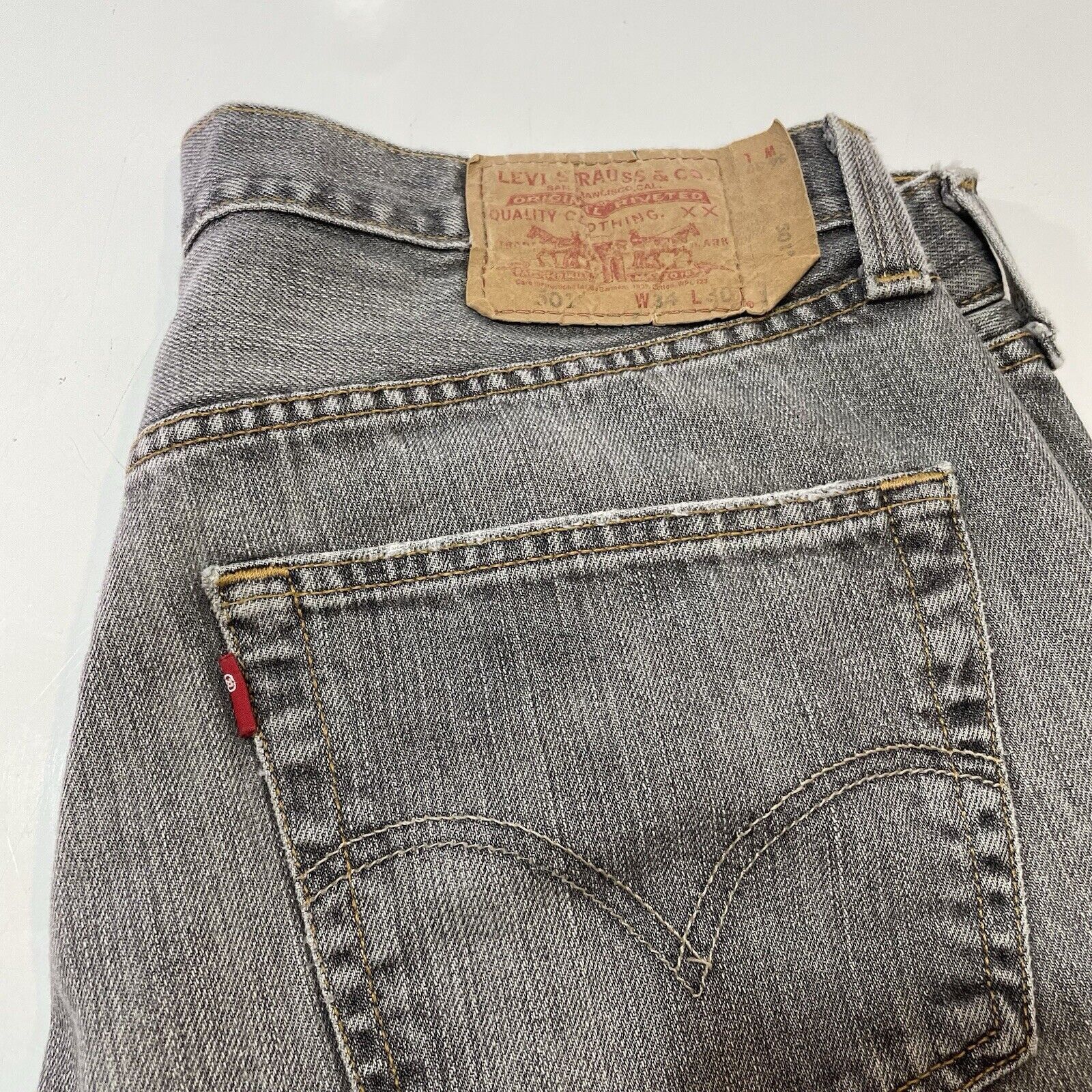 Levi's Levis 501 Denim Jeans Mens 34x30 Black Straight Button Fly Size US 34 / EU 50 - 11 Thumbnail