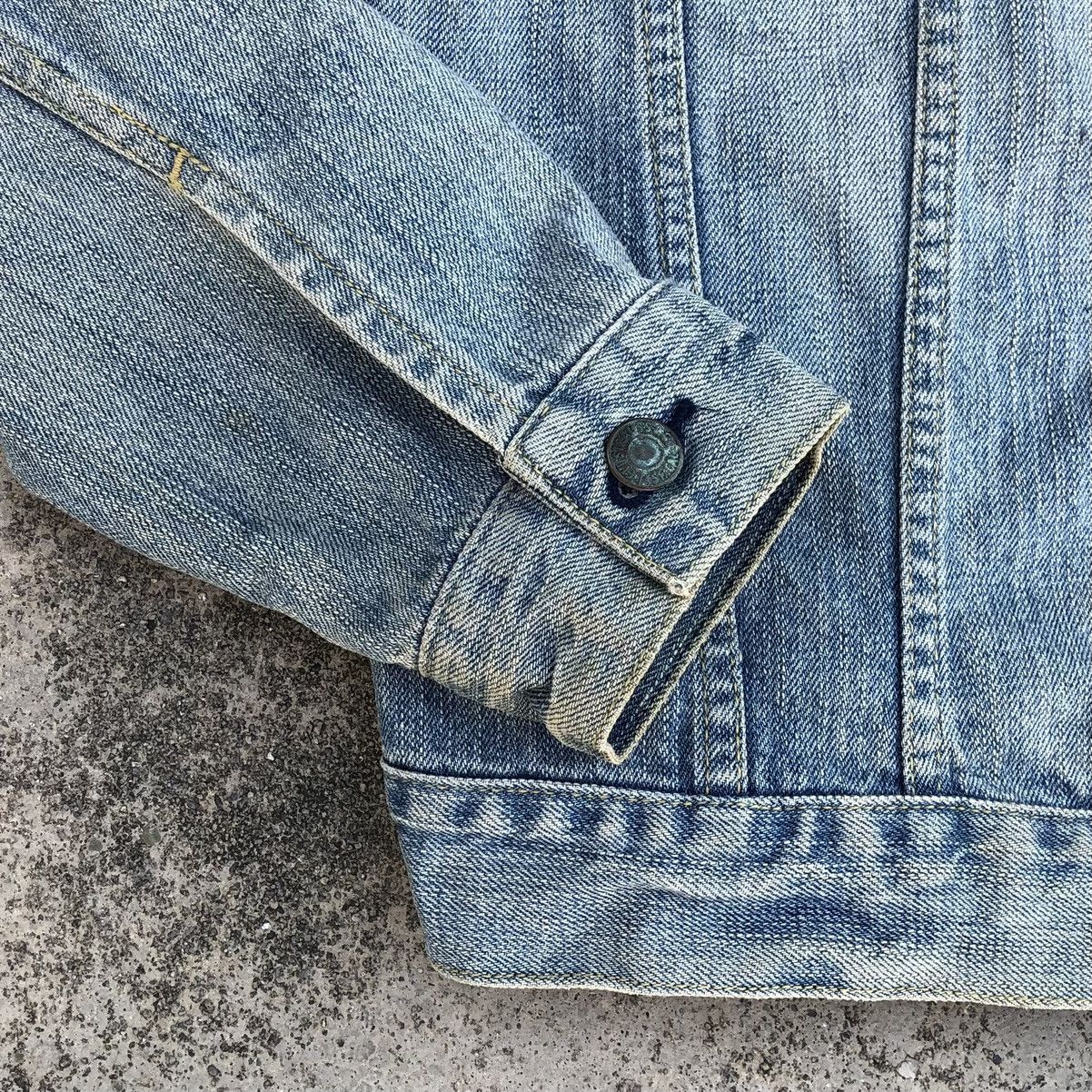 Levi's Vintage LEVIS Faded Denim Trucker Jacket Size US M / EU 48-50 / 2 - 9 Thumbnail