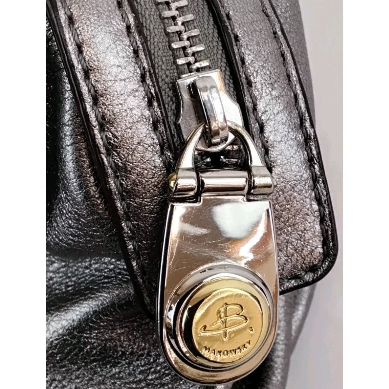 Other B Makowsky Silver Leather Handbag Top Handles Slouch Purse Size ONE SIZE - 9 Thumbnail