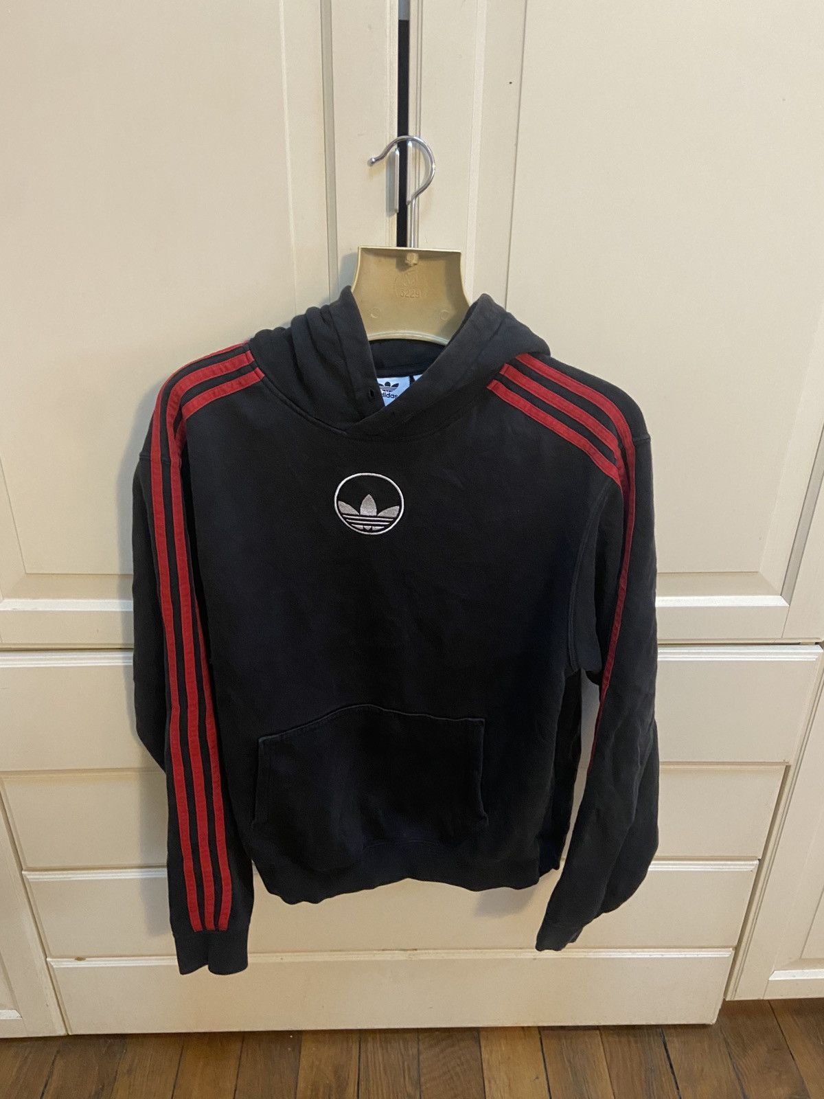 Adidas Vintage adidas Hoodie logo Size US M / EU 48-50 / 2 - 1 Thumbnail