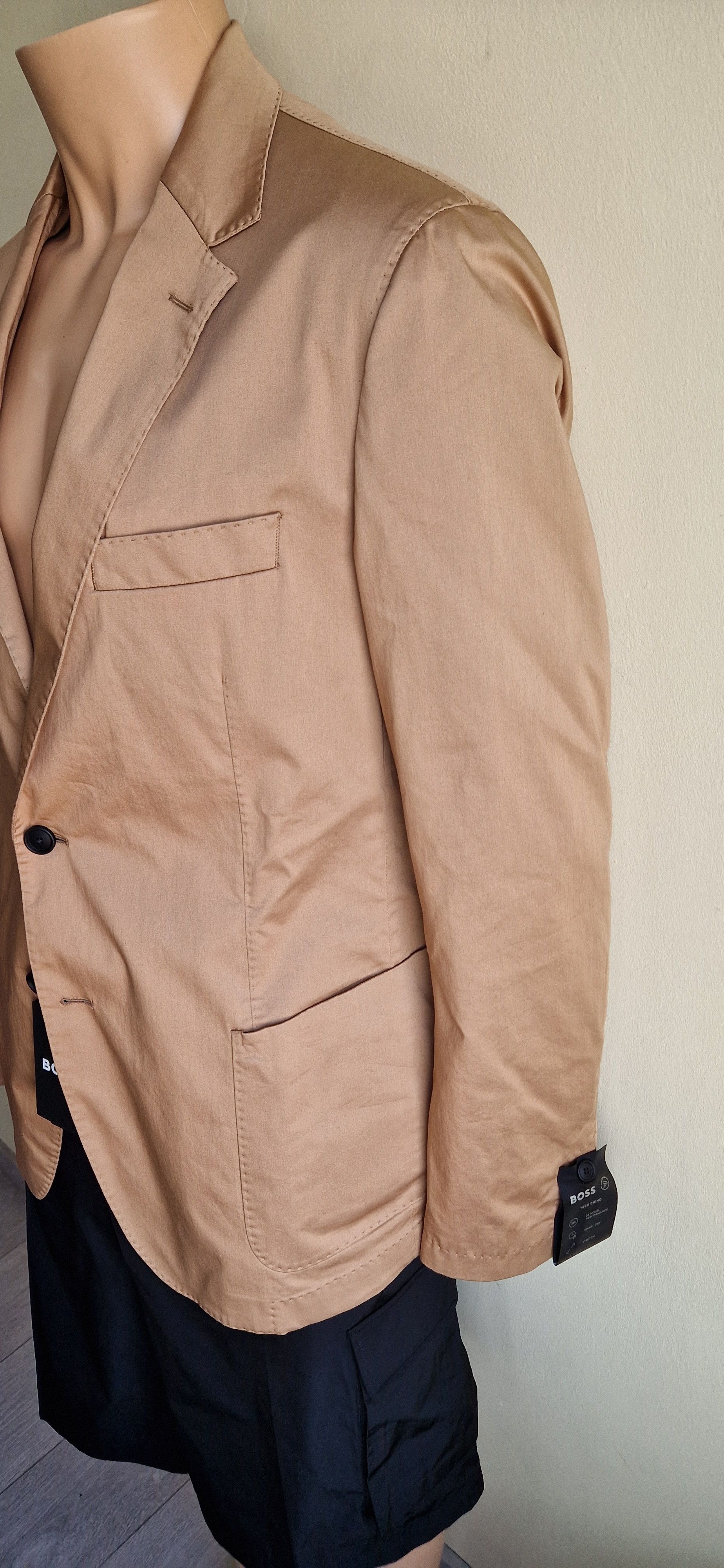 Hugo Boss Size 56 italy Size 54L - 2 Thumbnail