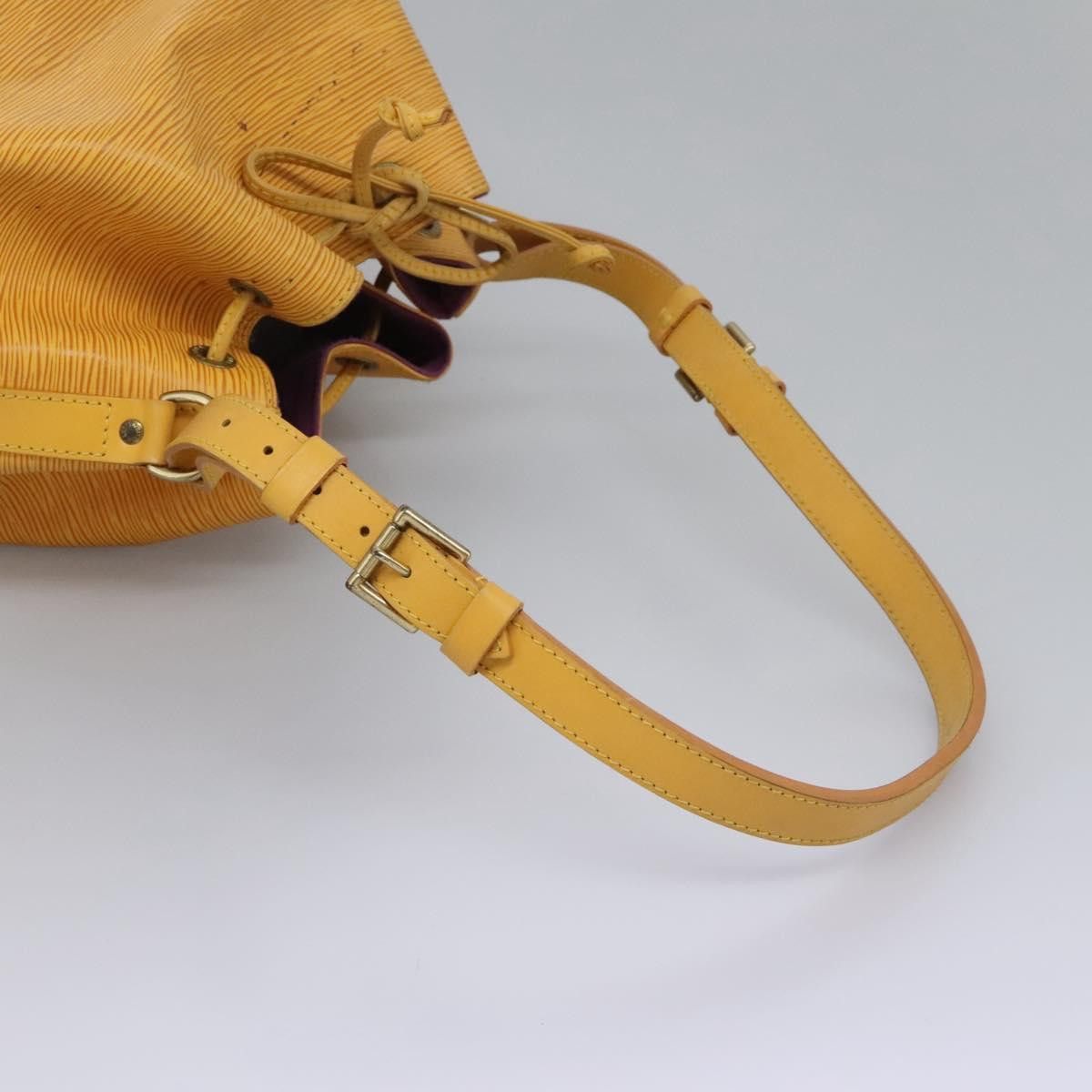 Louis Vuitton LOUIS VUITTON Epi Petit Noe Shoulder Bag Yellow M44109 Size ONE SIZE - 7 Thumbnail