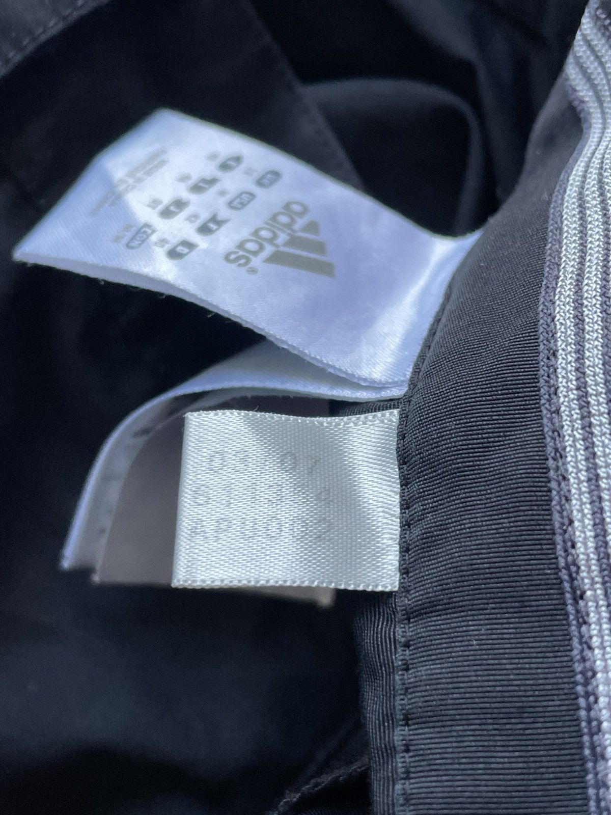 Adidas Vintage Adidas 00’s Sweatpants Y2K Black Baggy Pants RARE Size 27" / US 4 / IT 40 - 10 Thumbnail
