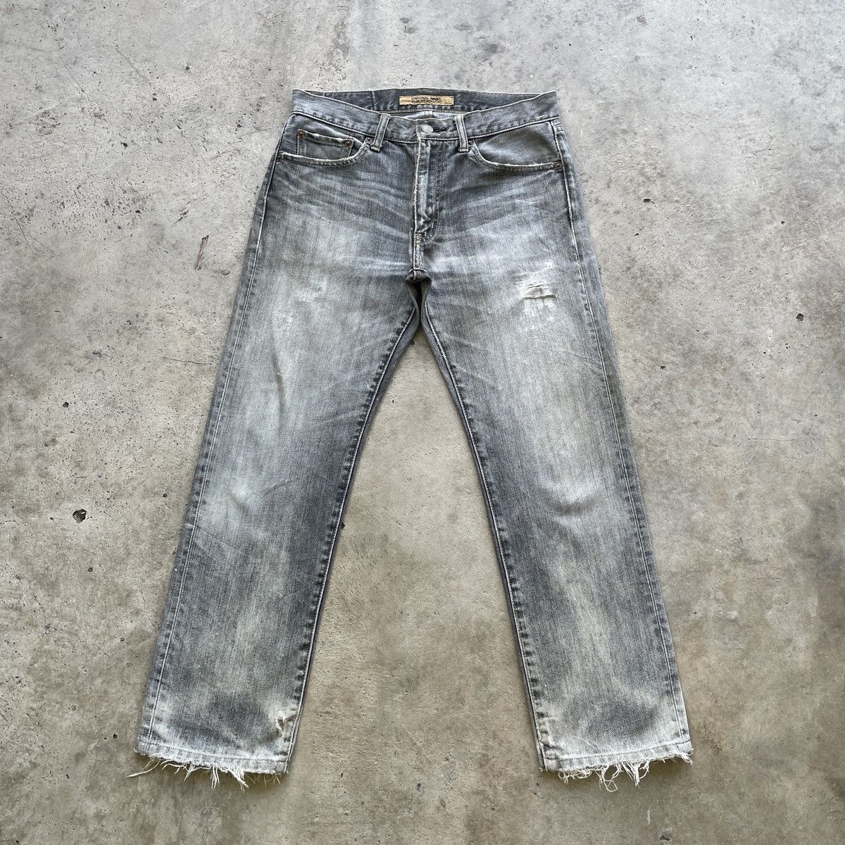 Japanese Brand W31 Vintage Japanese Faded Black Distressed Jeans Pants Size US 31 - 1 Thumbnail