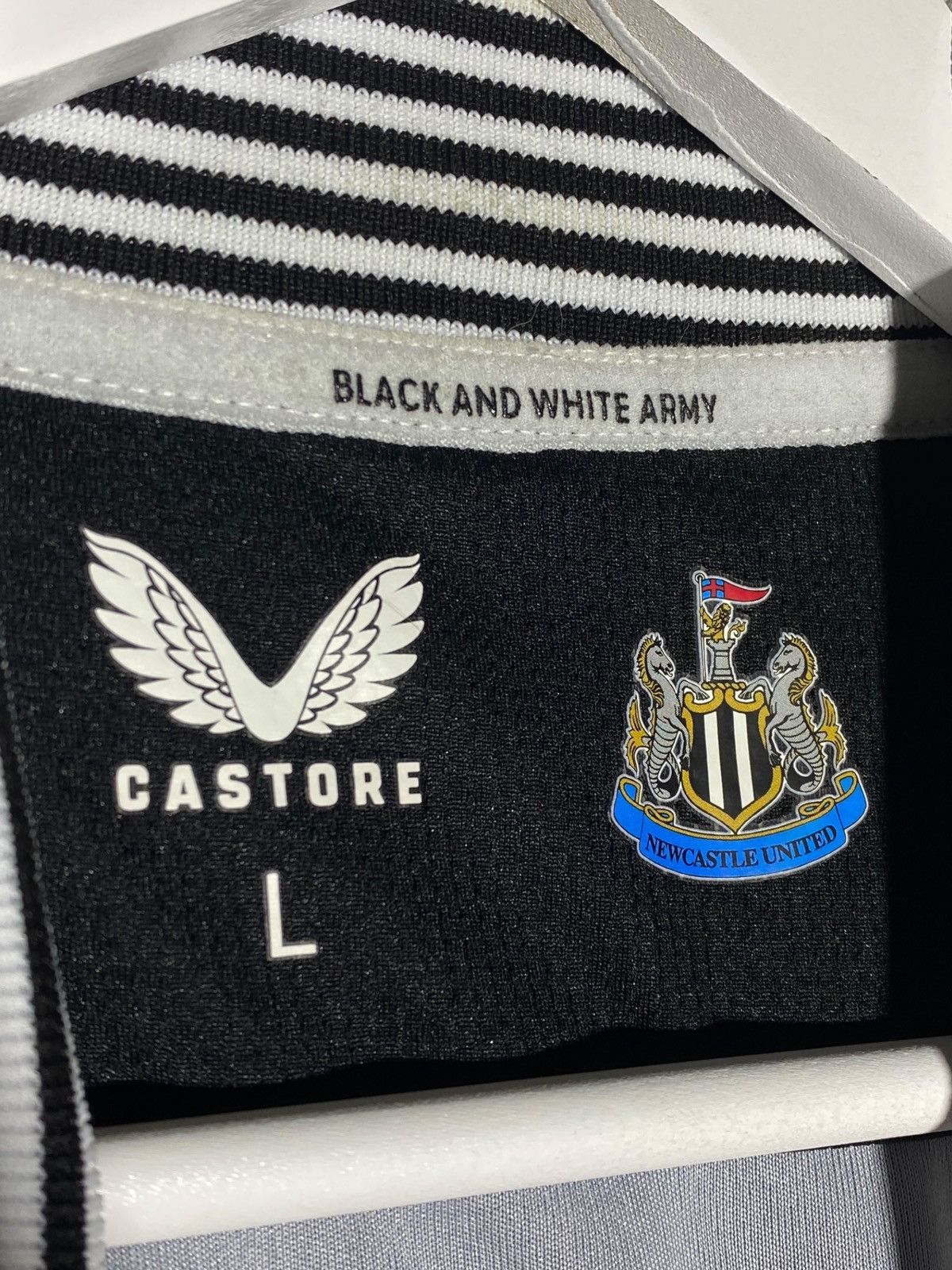 Other Castore Newcastle United 2020/21 Special Edition Jersey Size US L / EU 52-54 / 3 - 11 Thumbnail