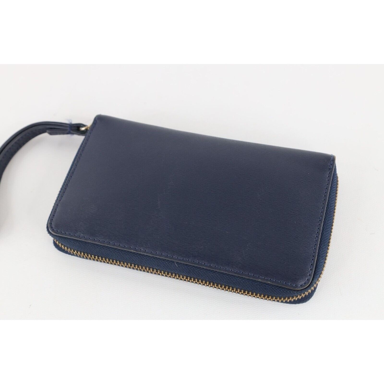 Tory Burch Tory Burch Distressed Leather Zippered Card Wallet Wristlet Size ONE SIZE - 3 Thumbnail