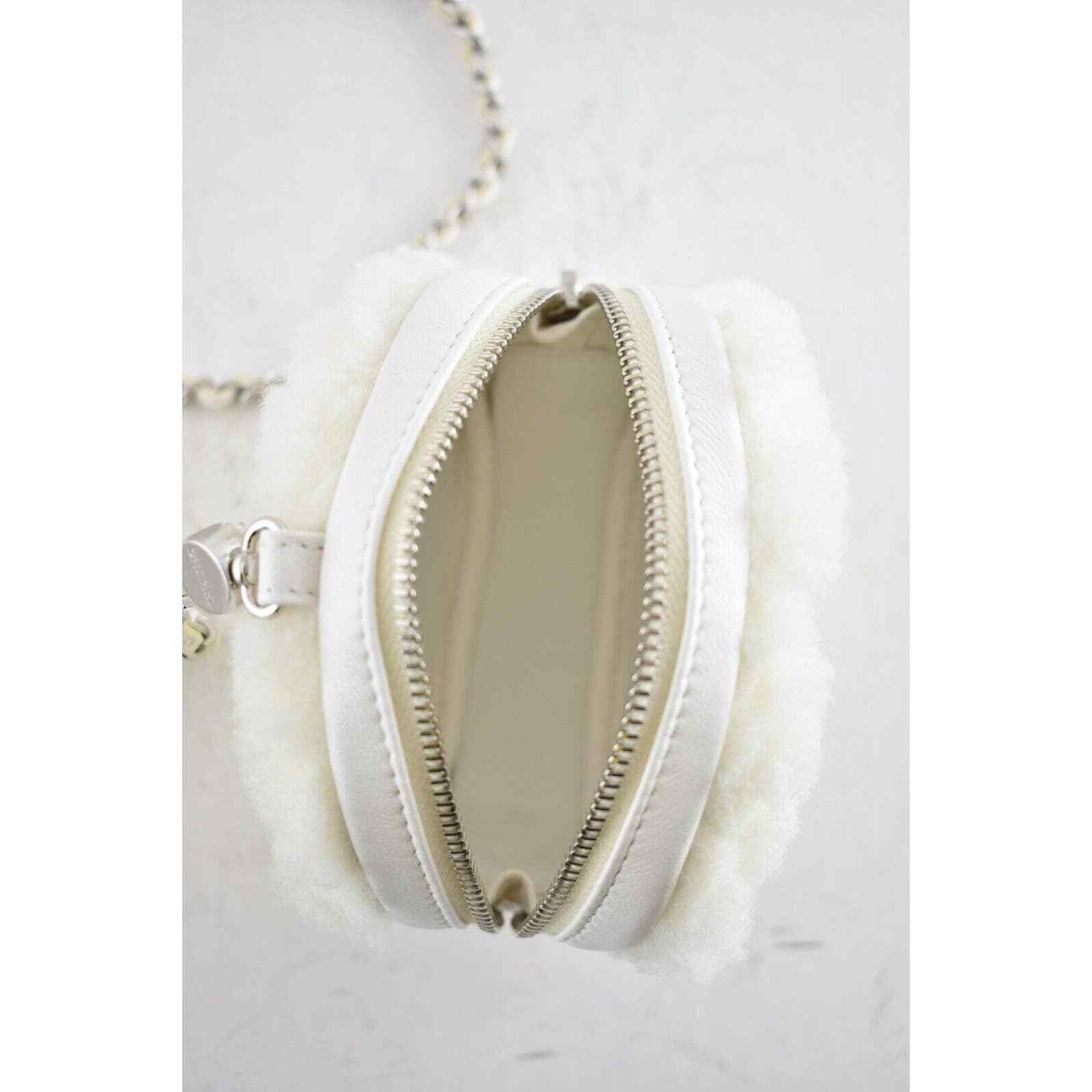Chanel Chanel Mini Circle Necklace Bag Silver SLG Clutch On Chain Size ONE SIZE - 9 Thumbnail