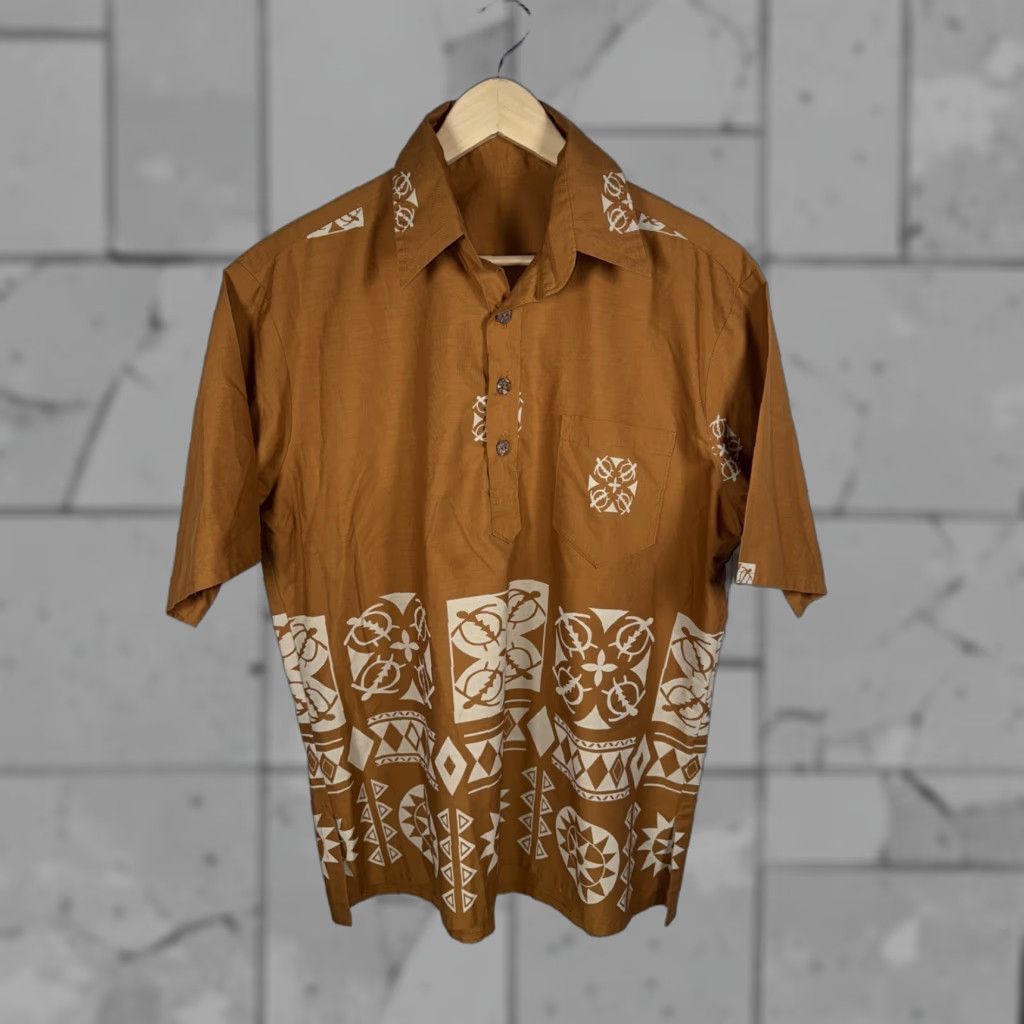 Rusty HAWAIIAN Half Button Rust Orange Hawiian Print Shirt Mens L Shirt Orange Hawaiian Mens L Short Sleeve Button-Up Size US L / EU 52-54 / 3 - 1 Thumbnail
