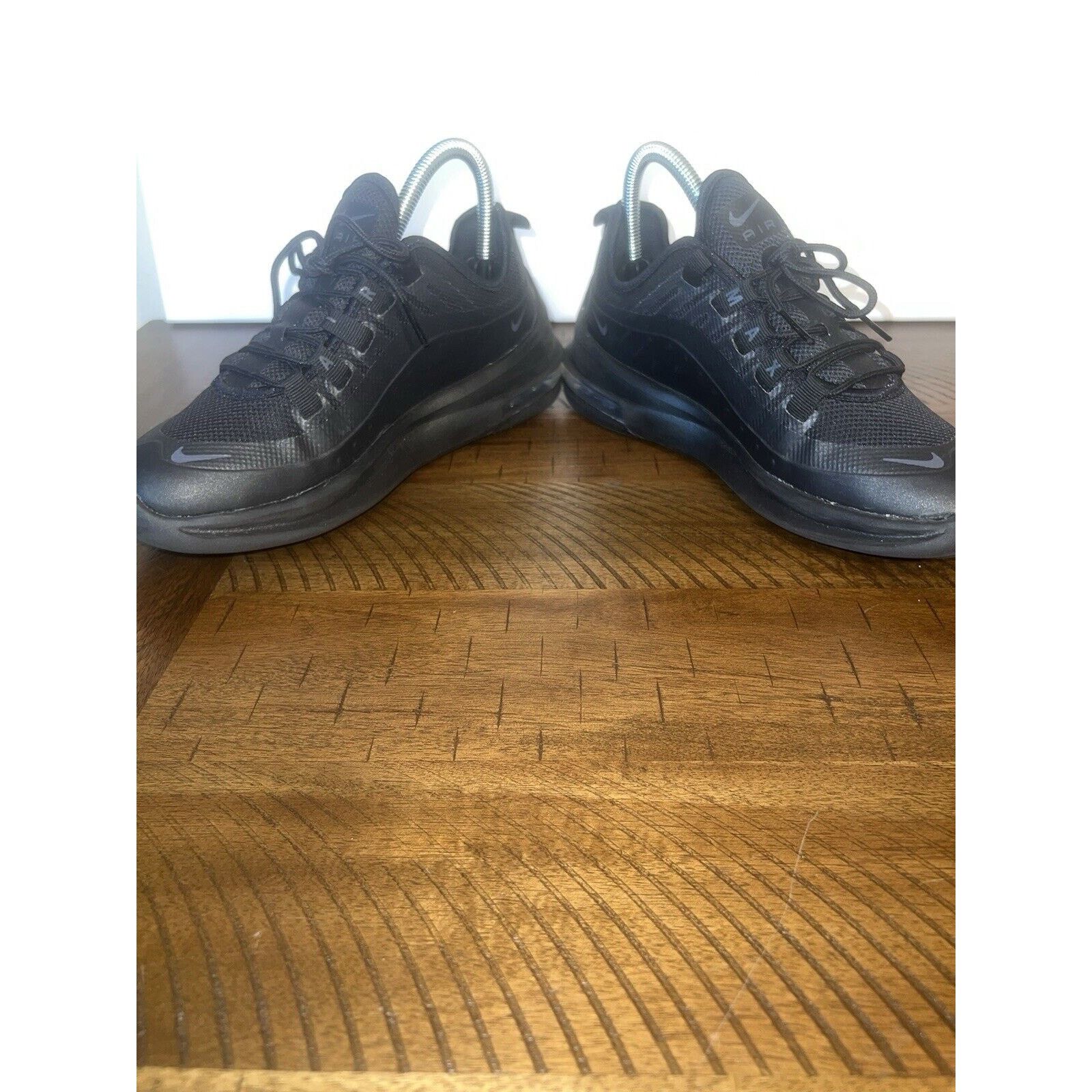 Nike Nike Air Max Axis Sneakers Womens 6 Black Lace Up Athletic Size US 6 / IT 36 - 8 Thumbnail