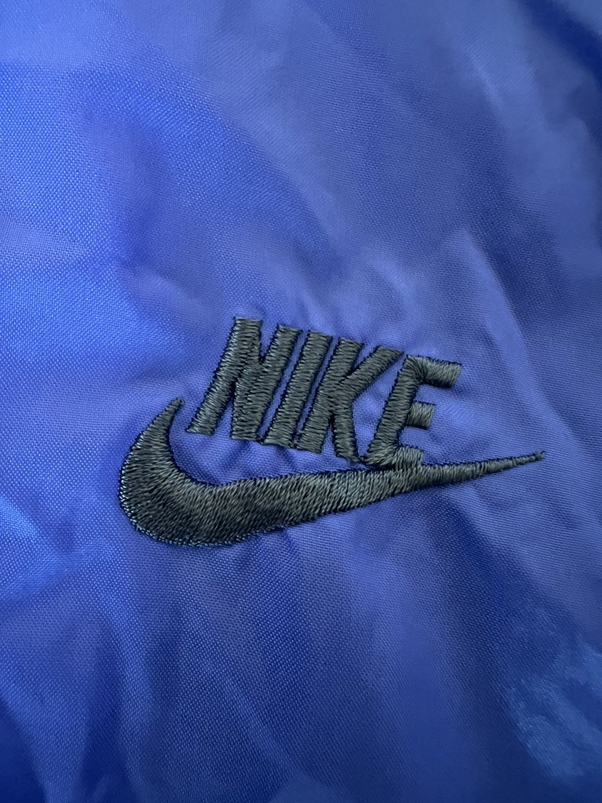 Nike Vintage Nike Blue Green Hooded Windbreaker Jacket Men’s L Size US L / EU 52-54 / 3 - 9 Thumbnail