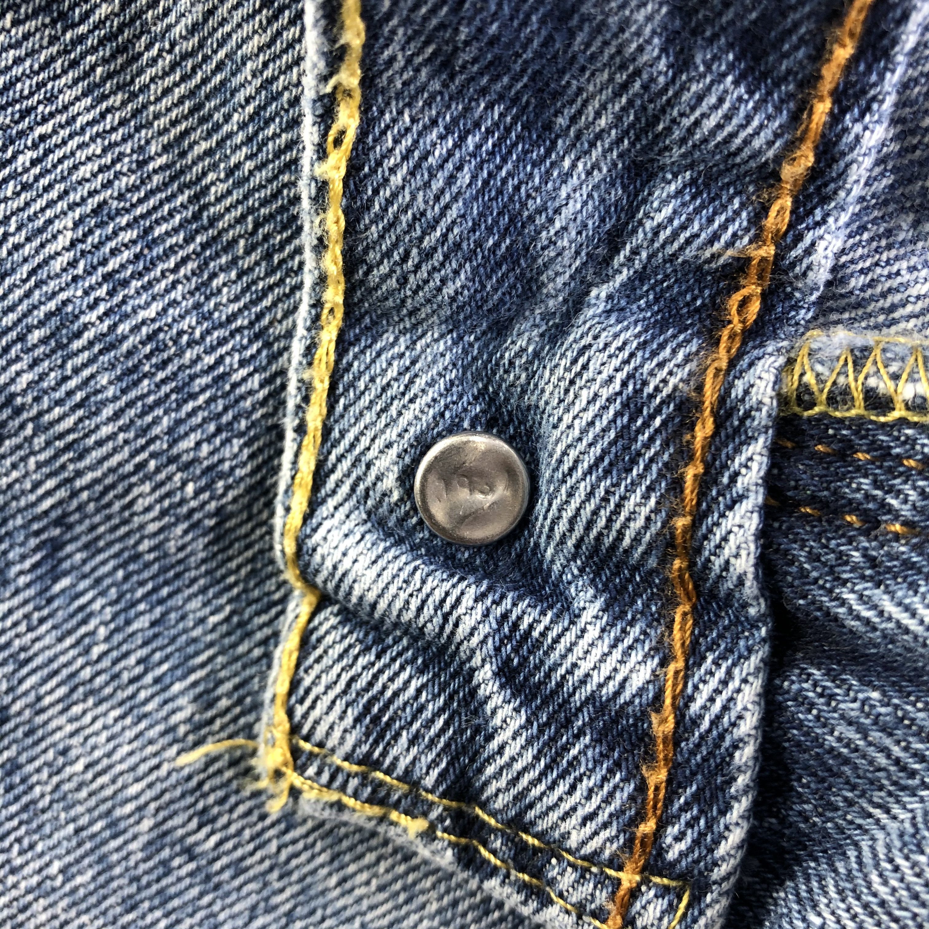 Levi's Vintage Blue Wash Levis 550 Jeans-J4322 Size US 33 - 9 Thumbnail