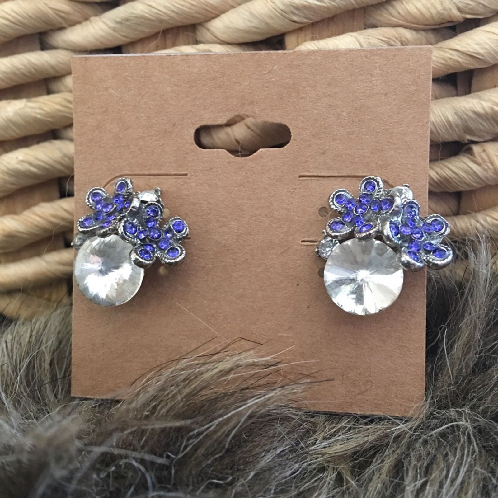 Vintage Vintage rivoli cut stone purple flower earrings Size ONE SIZE - 1 Thumbnail