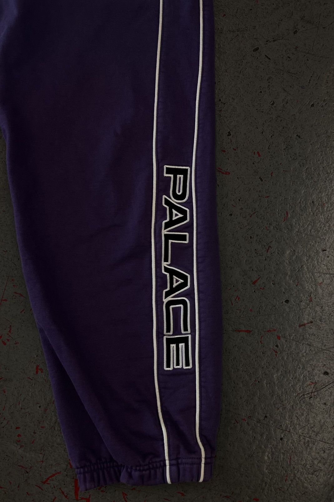 Palace Palace International Jogger Purple Size Small Size US 27 - 2 Thumbnail