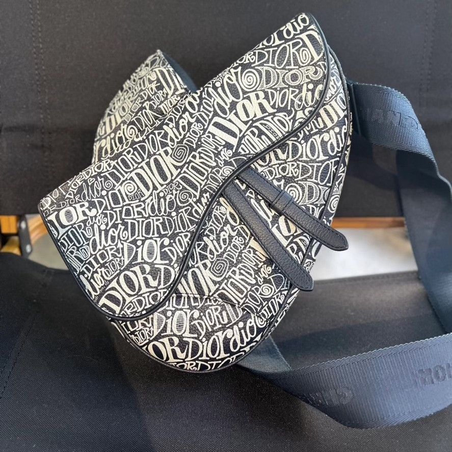 Dior Pre-loved Bag Very good condition Size ONE SIZE - 1 Thumbnail