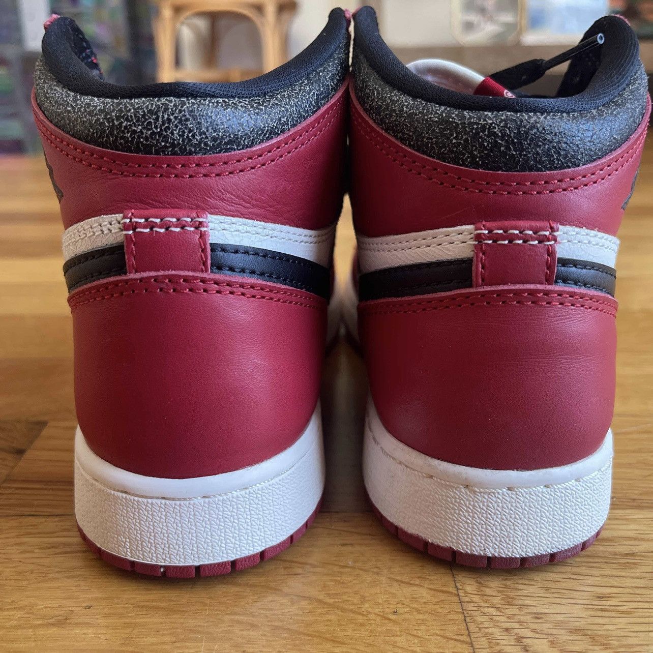 Jordan Brand Air Jordan Retro 1 High OG GS “Chicago Lost & Found” Sz.4 Size US 4 / IT 34 - 5 Thumbnail