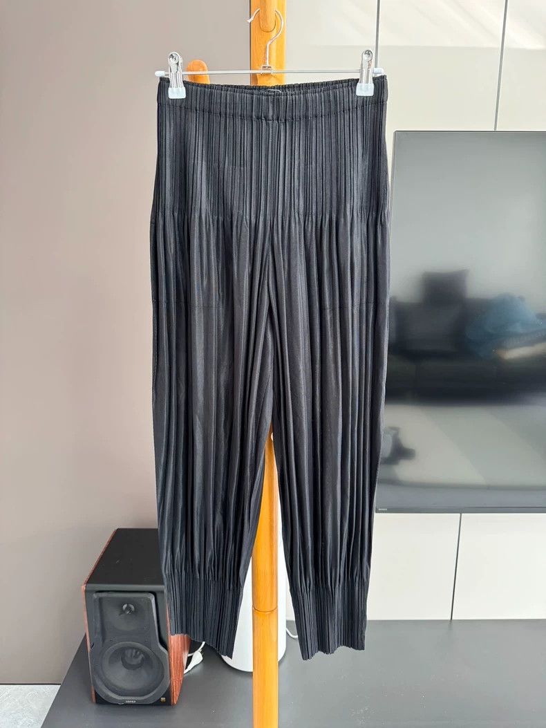 Issey Miyake issey miyake size:3 Black pleated pants Size 42" / US 20 - 1 Thumbnail