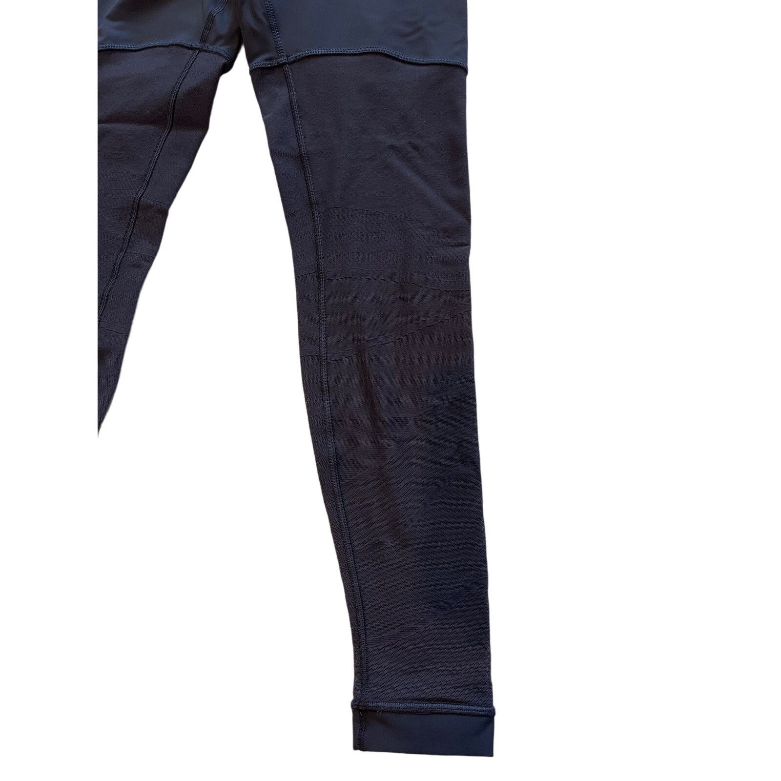 Lululemon Lululemon Women's Gray Ankle Mesh Leggings Size 6 Size 28" / US 6 / IT 42 - 3 Thumbnail