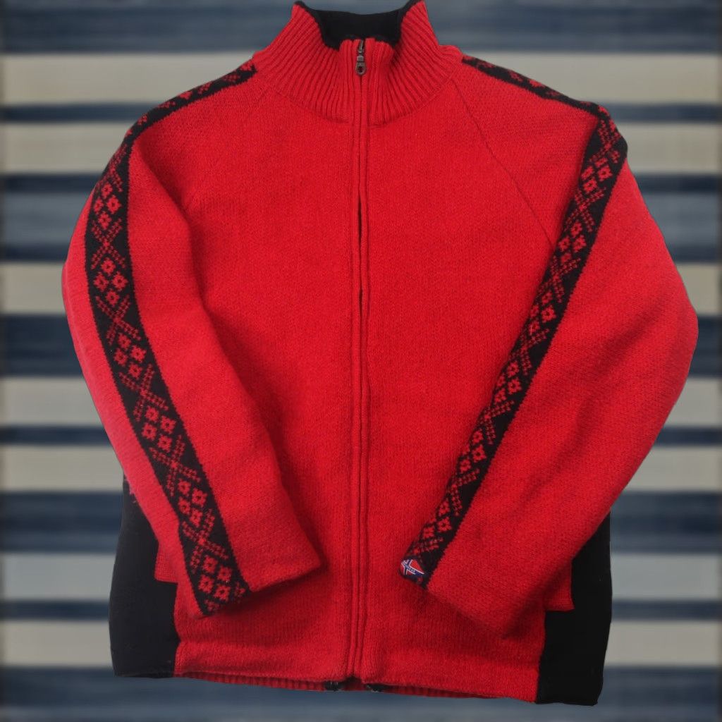 Vintage VINTAGE Norsk Wear Mens Small Nordic Wool Sweater Red S Full Zip Wool Sweater Mens Red 90s Size US S / EU 44-46 / 1 - 1 Thumbnail