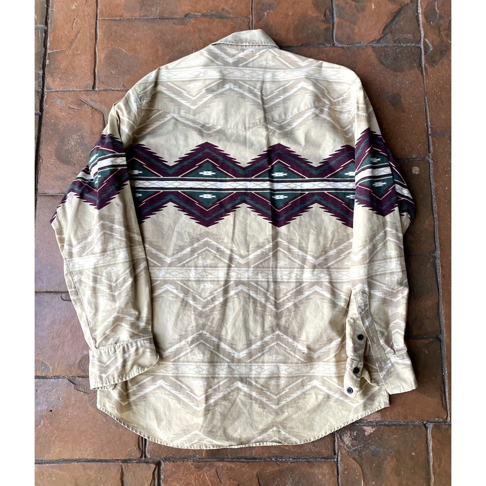Roper VINTAGE Roper Western Aztec Brushpopper Rodeo Long Sleeve Shirt XL Men Shirt Size US XL / EU 56 / 4 - 3 Thumbnail