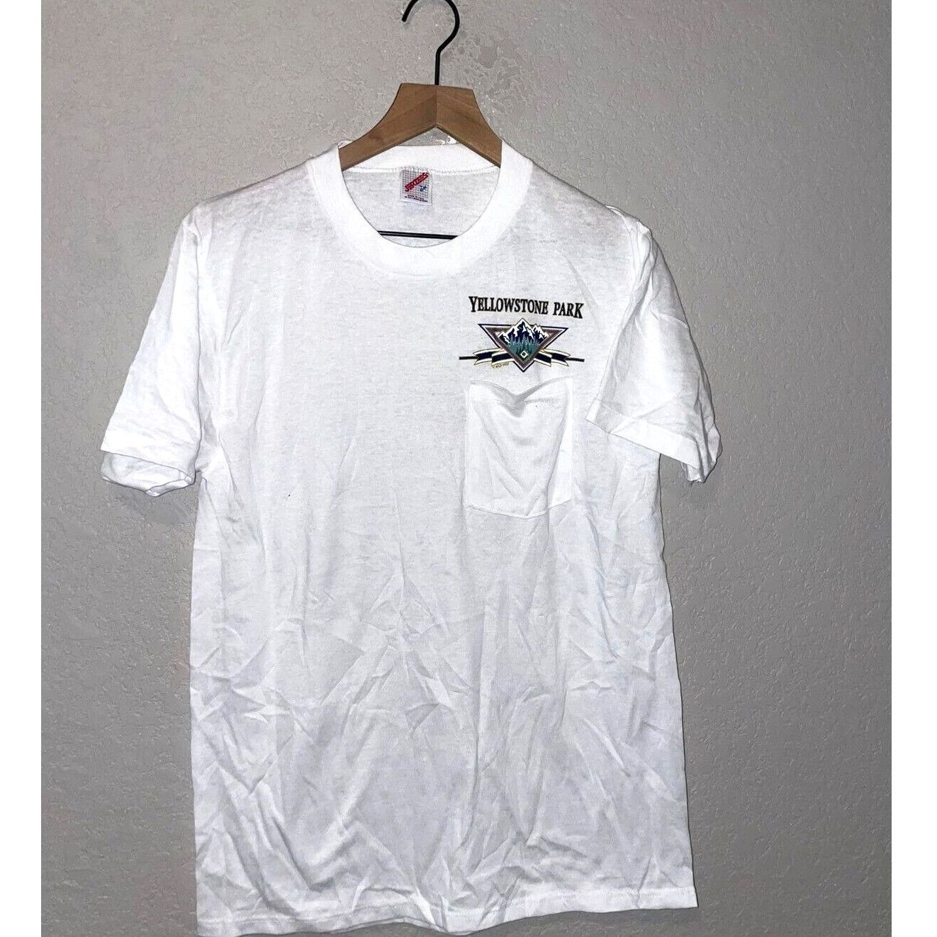 Jerzees Vintage Yellowstone National Park Front Pocket White L Shirt Size US L / EU 52-54 / 3 - 1 Thumbnail