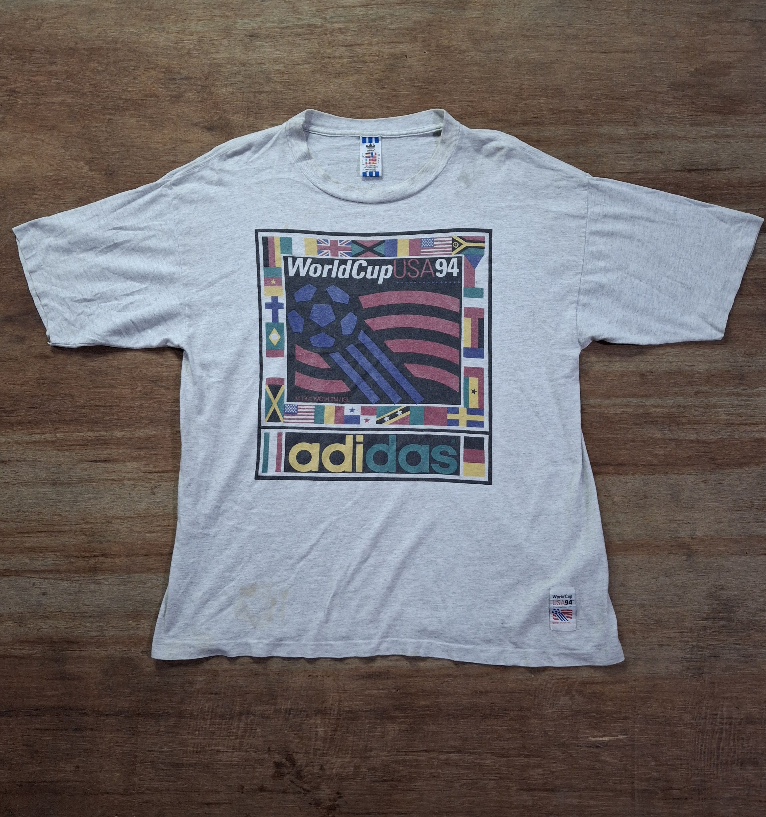 Vintage Vintage Adidas worldcup 1994 tee Size US L / EU 52-54 / 3 - 1 Thumbnail