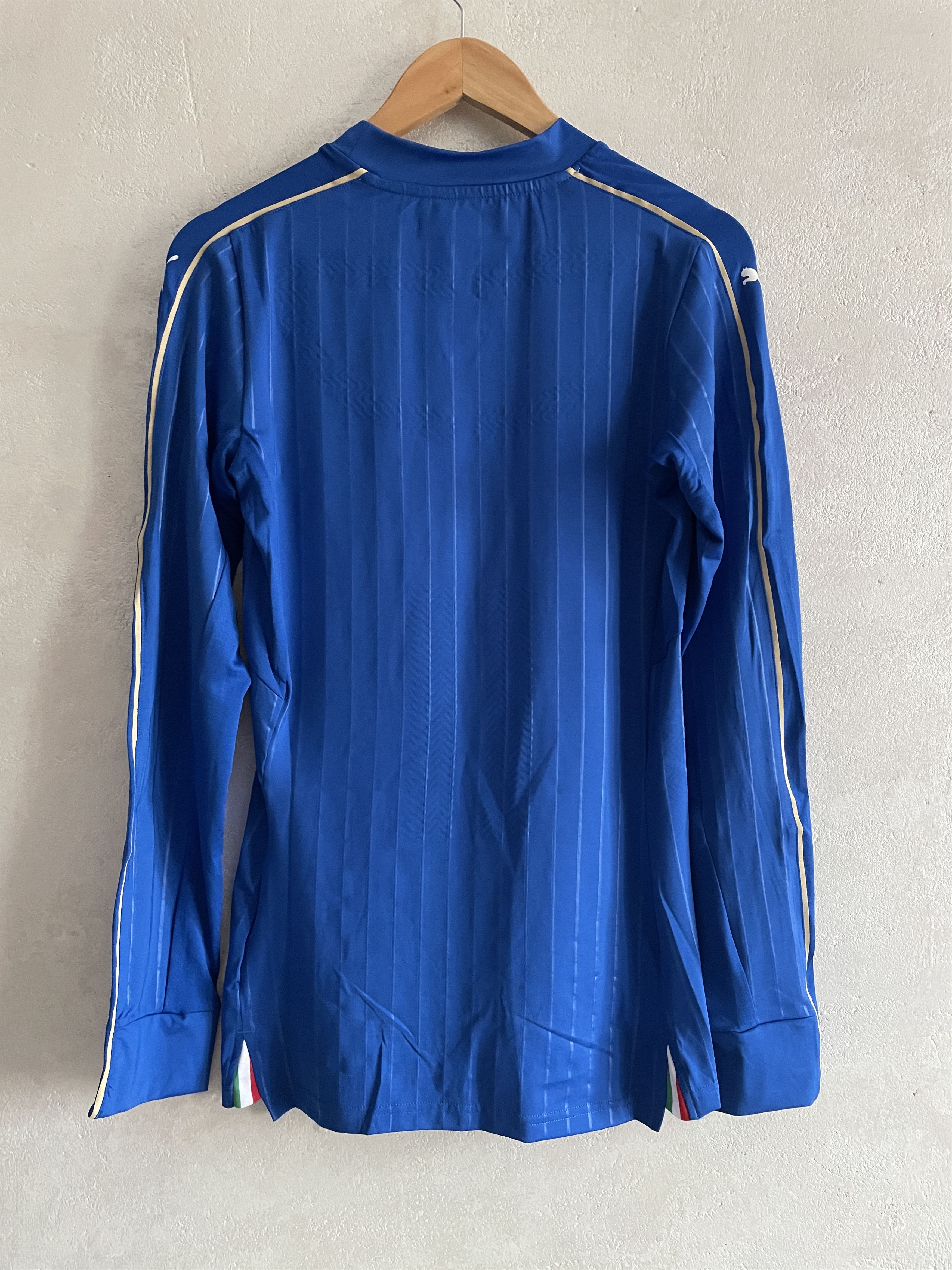 Puma AUTHENTIC Italy Home Kit 2016 2017 Shirt Soccer Jersey Size US M / EU 48-50 / 2 - 2 Thumbnail