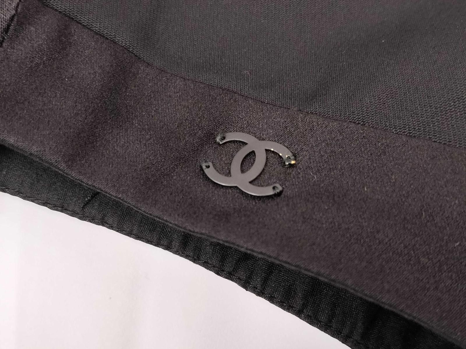Chanel Vintage Chanel Black Skirt Size 30" / US 8 / IT 44 - 6 Thumbnail