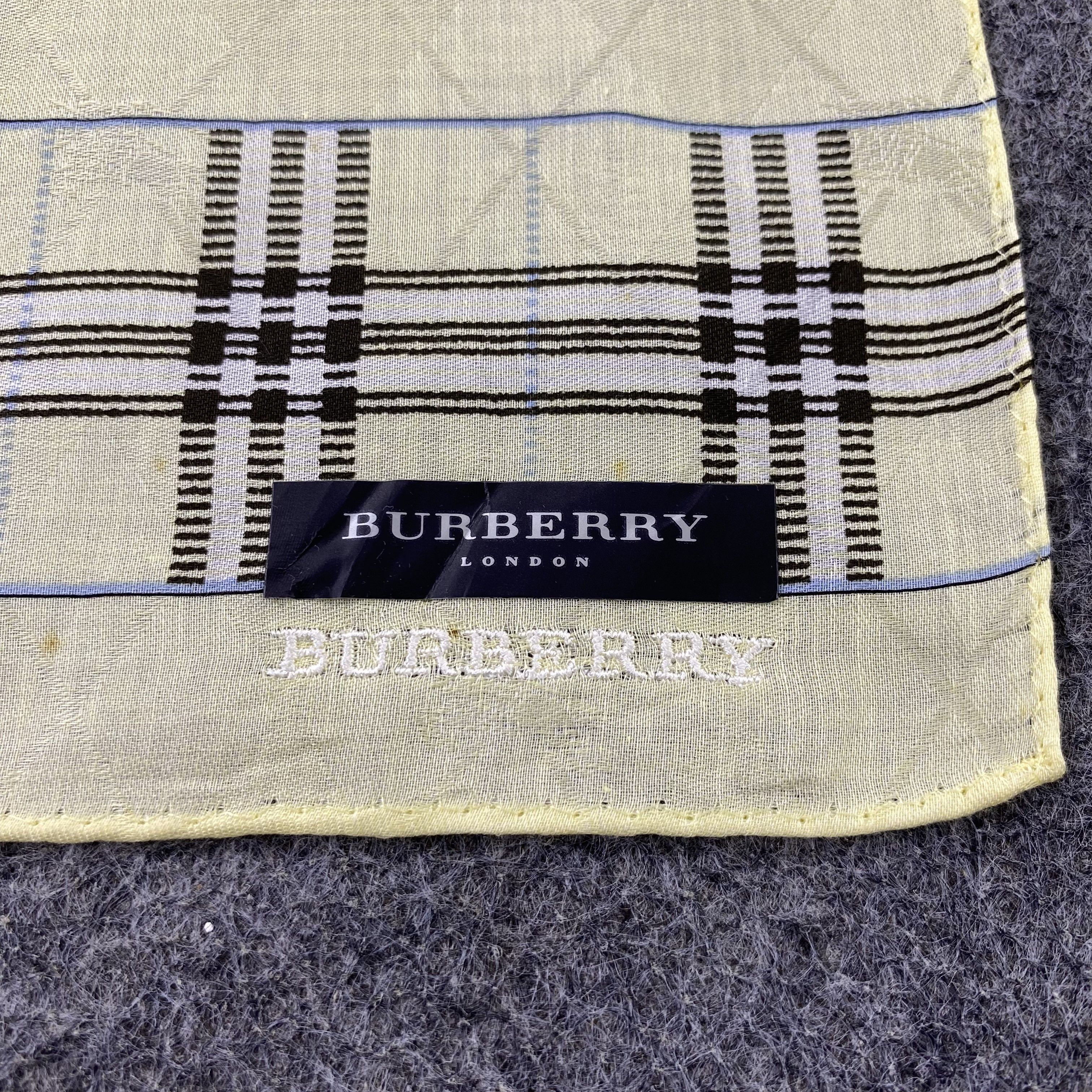 Burberry Burberry Handkerchief Neckerchief Bandana-B1644 Size ONE SIZE - 7 Thumbnail