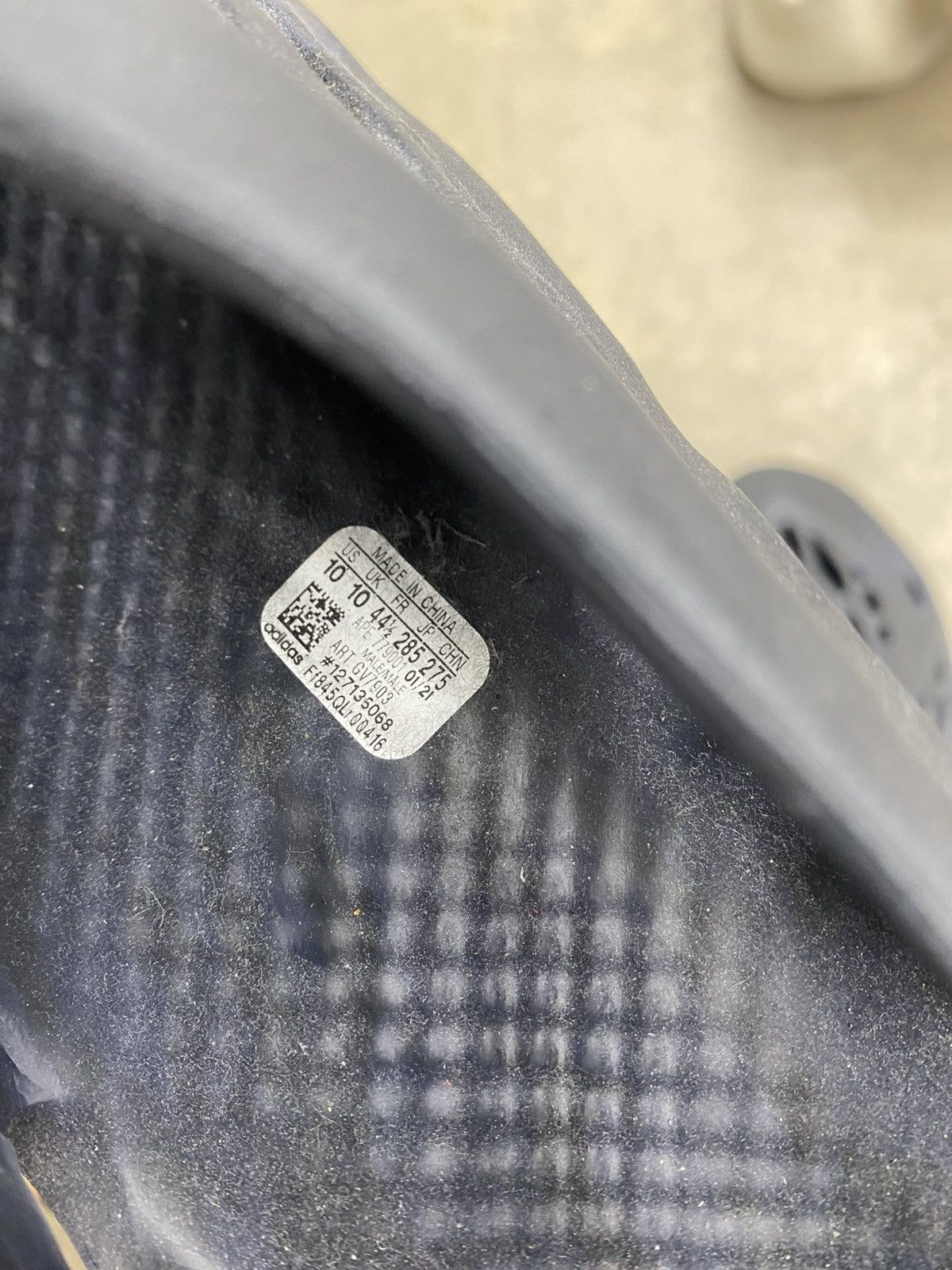 Yeezy Yeezy Foam Runner Mineral Blue Size US 10 / EU 43 - 2 Thumbnail