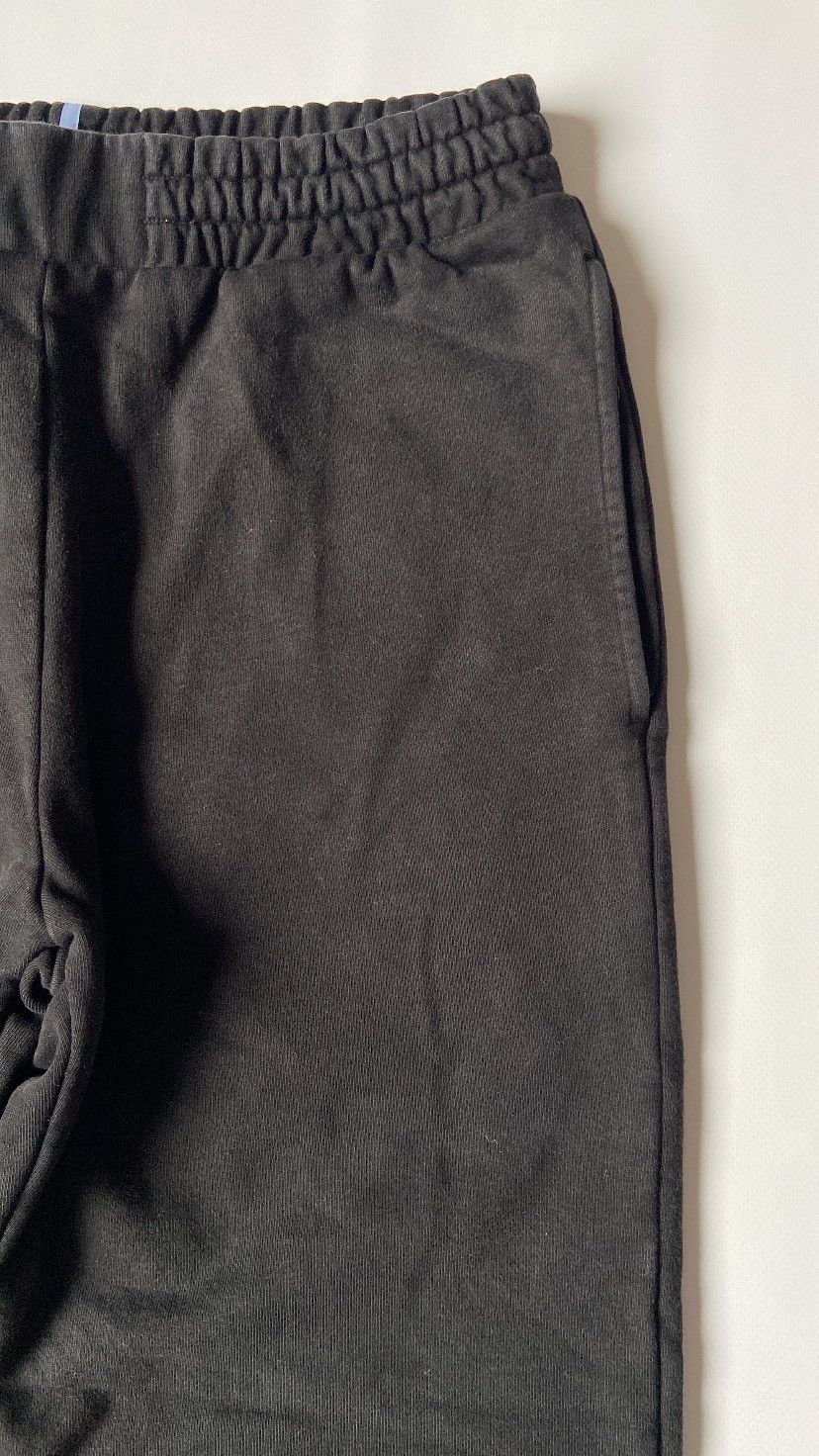 MCQ MCQ by Alexander McQueen cuffed sweat pants with NFC code Size US 30 / EU 46 - 12 Thumbnail