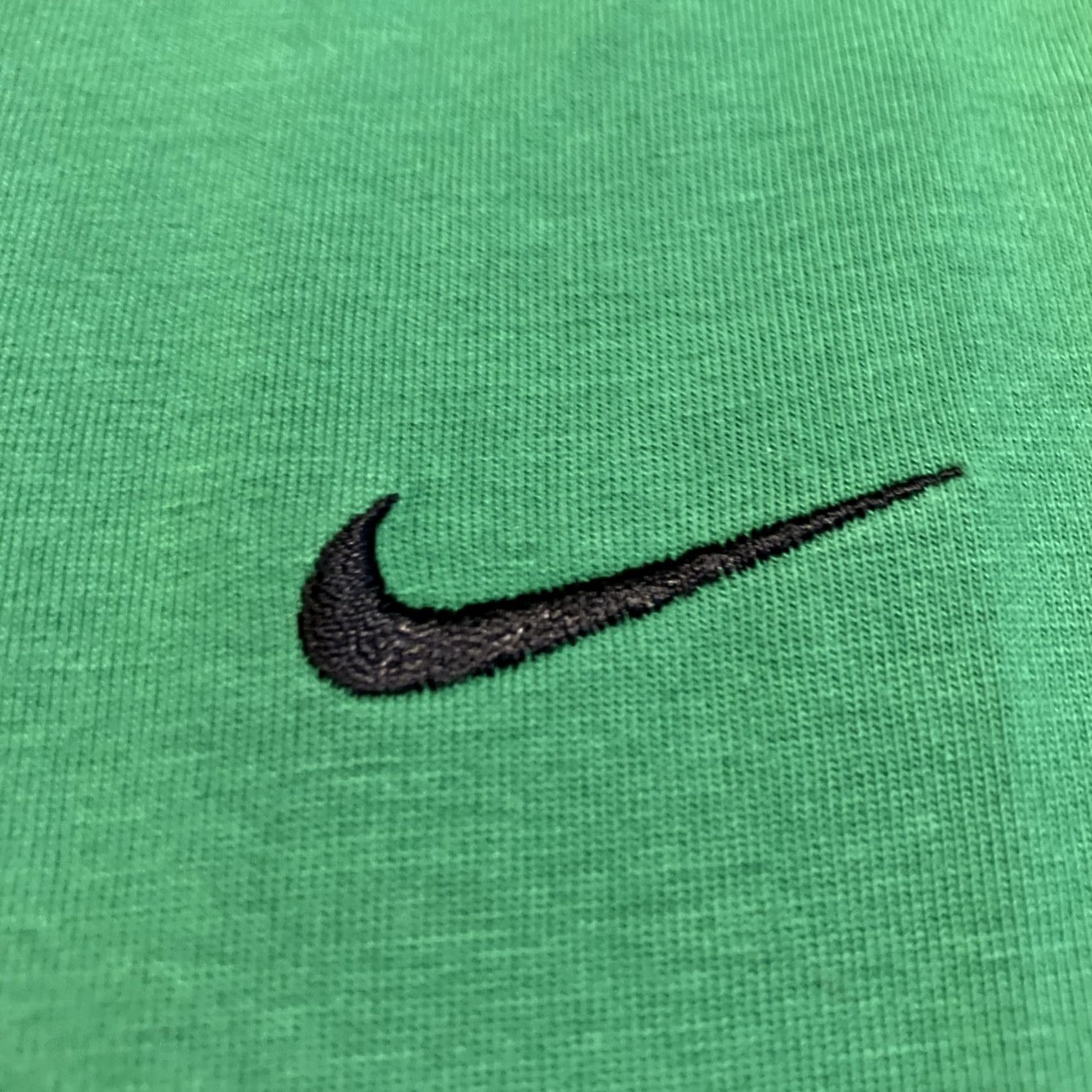 Nike Vintage NIKE SPORTS TEE - Fit Dry - Green Short Sleeve Shirt - Mens Small Size US S / EU 44-46 / 1 - 2 Thumbnail