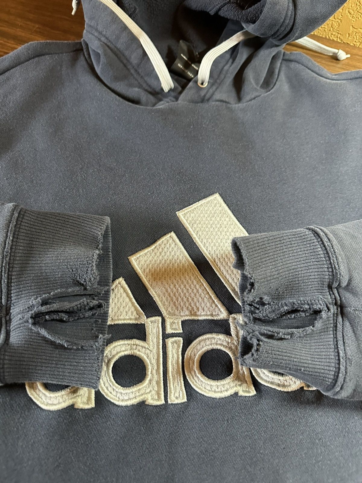 Adidas 🪡 distressed vintage Adidas hoodie xl Size US XL / EU 56 / 4 - 3 Thumbnail
