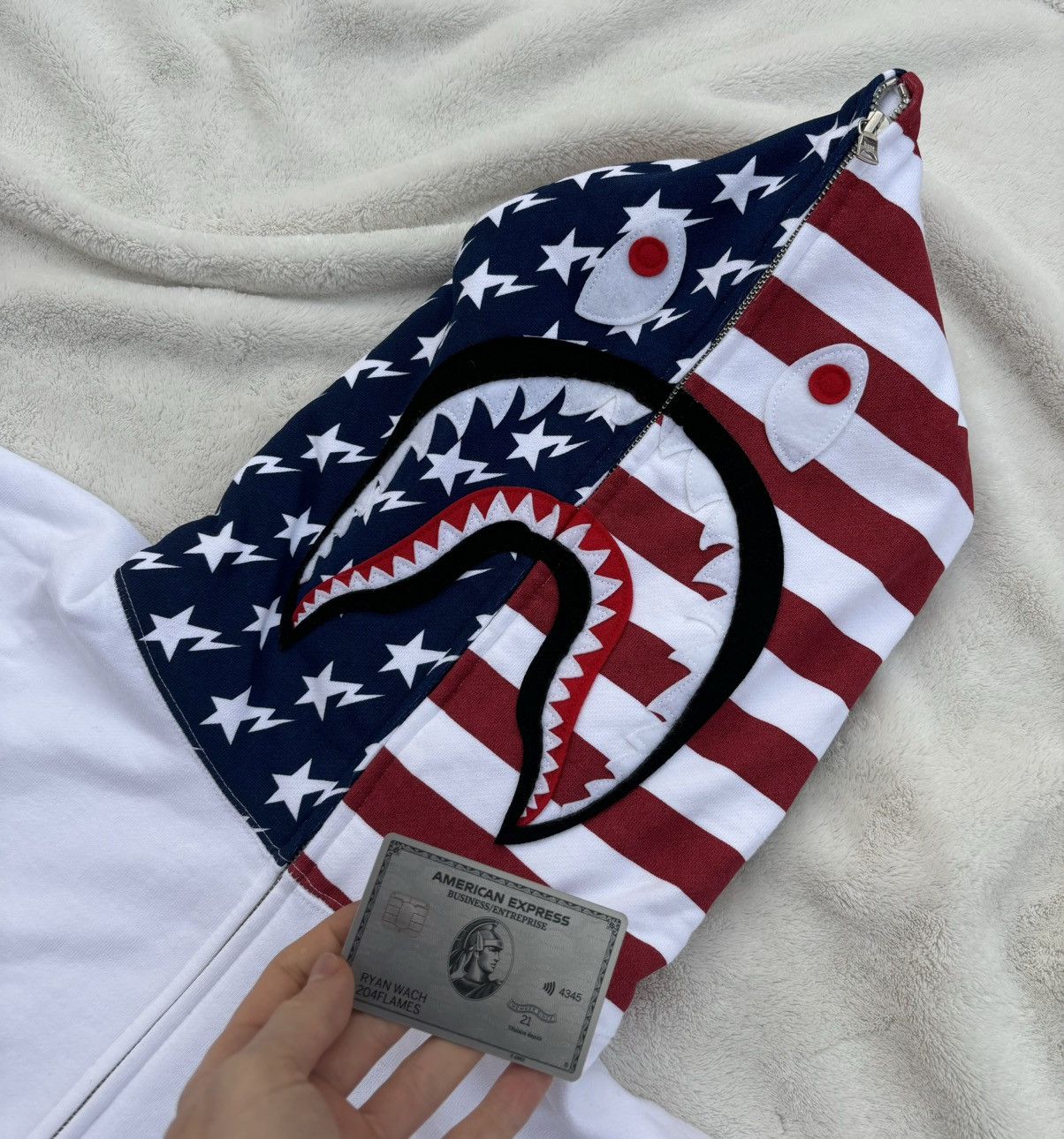 Bape Bape White ‘USA Flag’ Zip Shark Hoodie Size US XXL / EU 58 / 5 - 2 Thumbnail