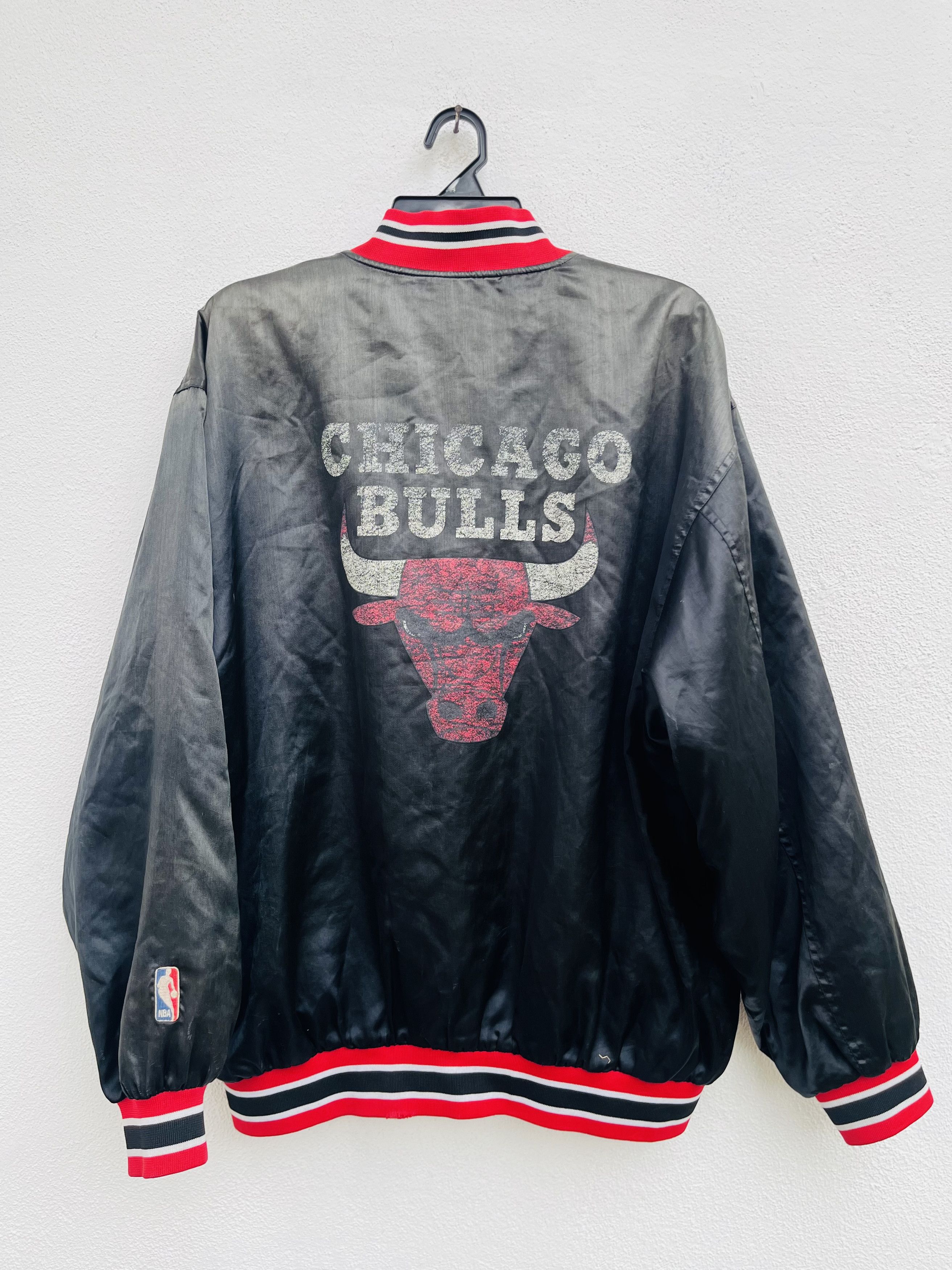 NBA Vintage Chicago Bulls Streetwear Designer Fashion Style Size US XL / EU 56 / 4 - 1 Thumbnail