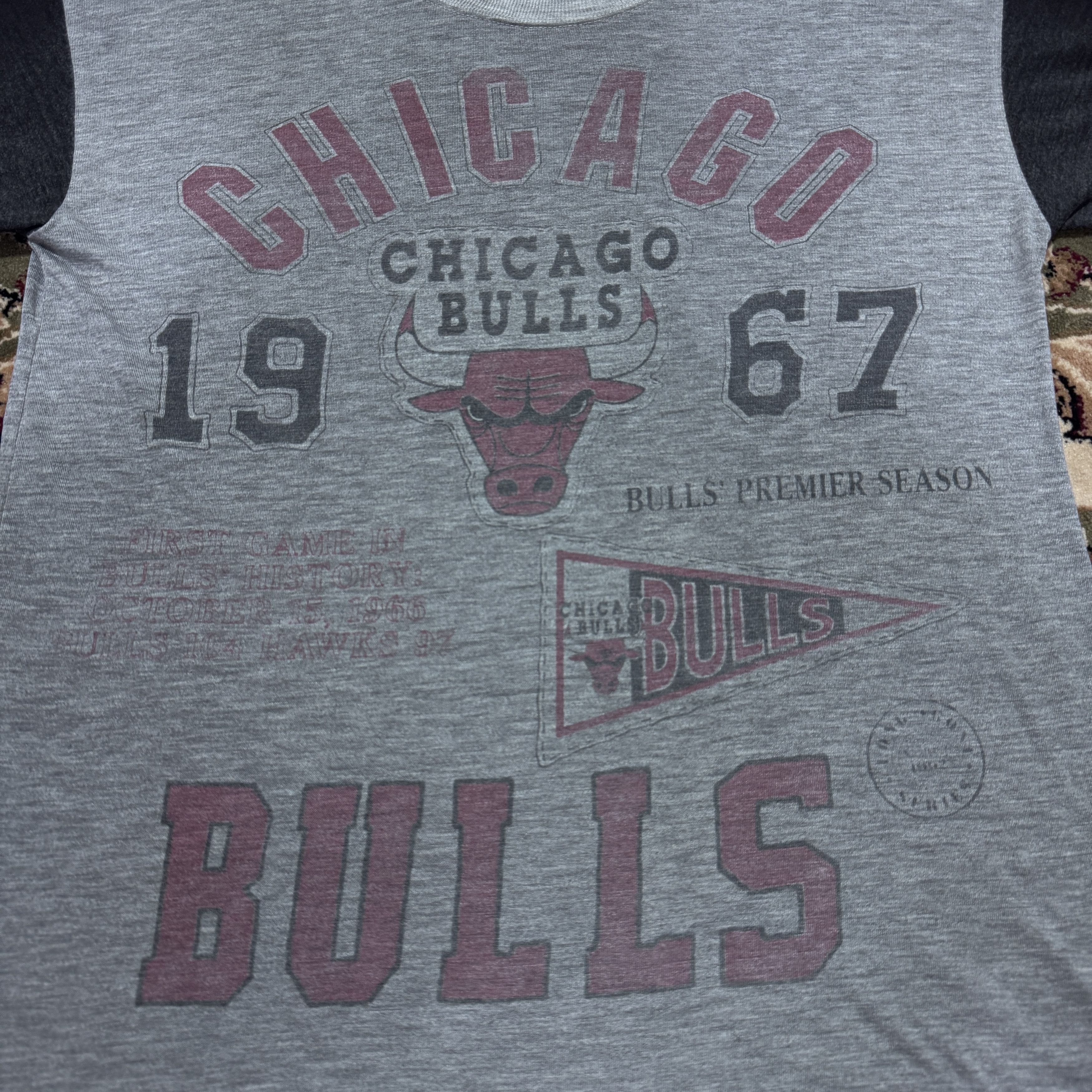 Vintage Vintage NBA Chicago Bulls Paper Thin T shirt Size US M / EU 48-50 / 2 - 3 Thumbnail