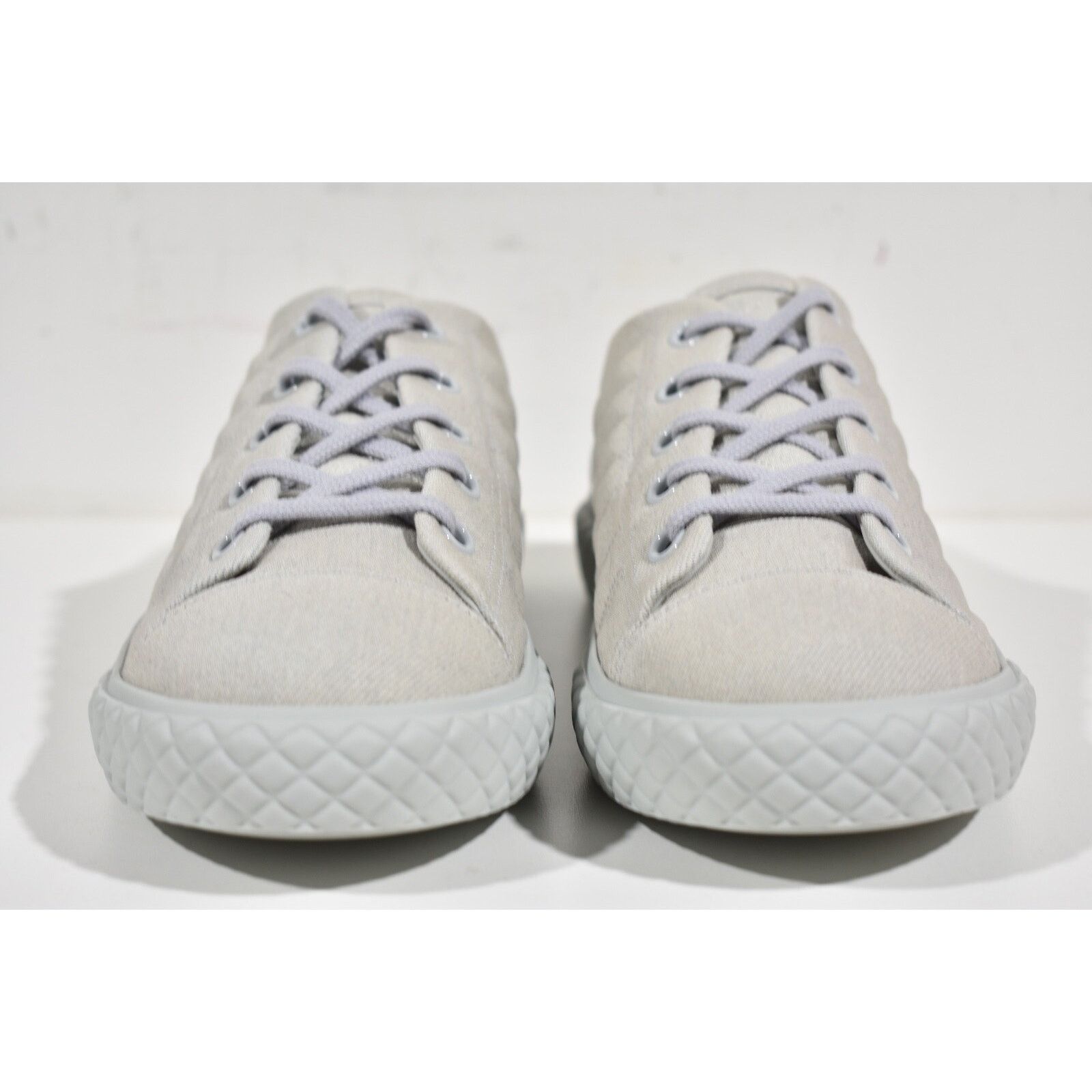 Chanel 22C Denim CC Logo Low Top Flat Runner Trainer Sneaker 39 Size US 9 / IT 39 - 5 Thumbnail