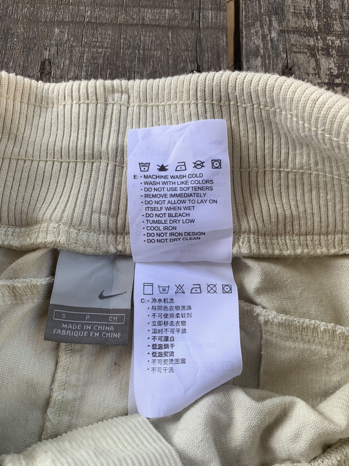 Nike Nike mini skirt nice design Size 28" / US 6 / IT 42 - 9 Thumbnail