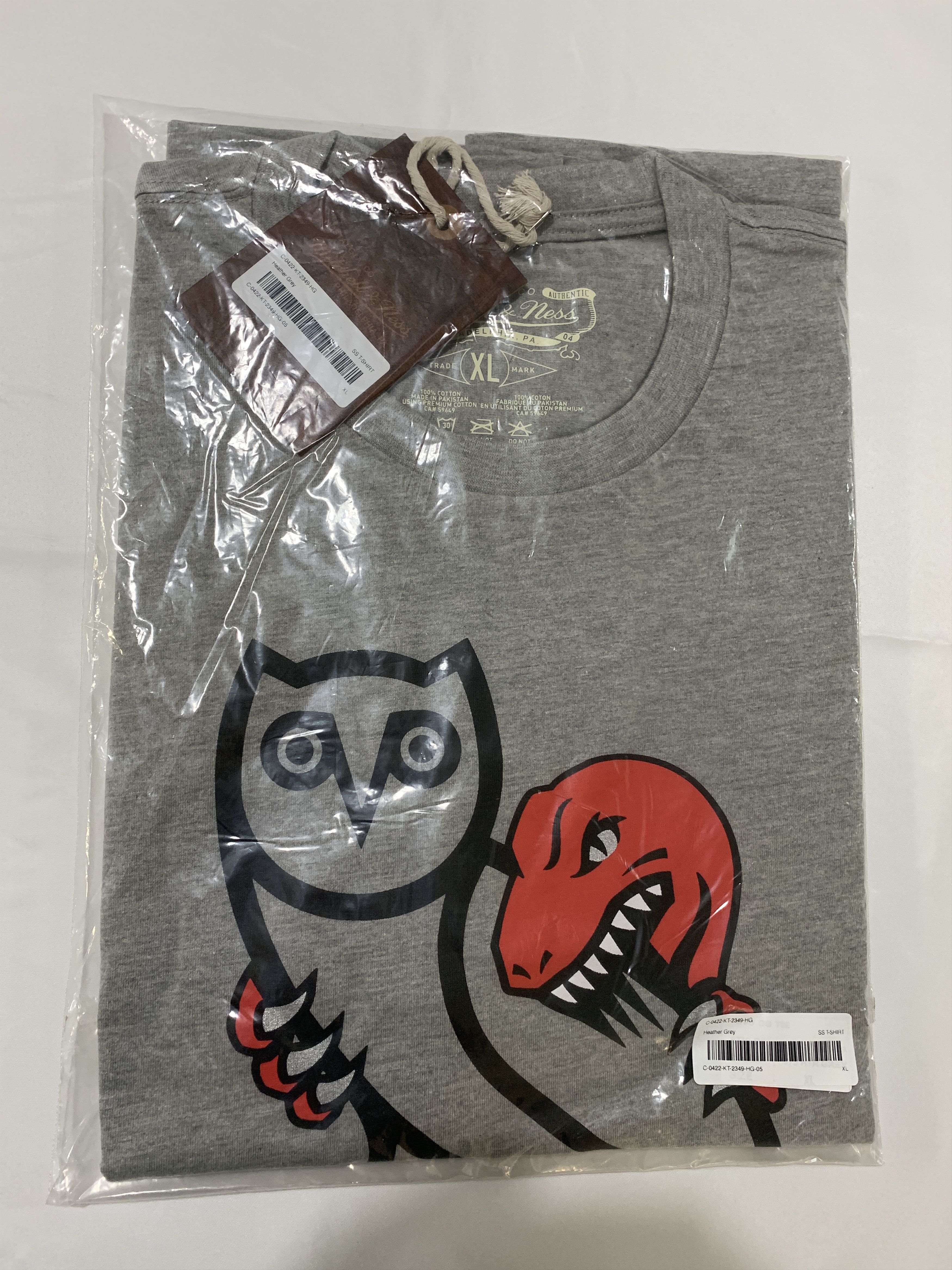 Drake OVO X Mitchell & Ness '95 Raptors OG Owl T-Shirt Size US XL / EU 56 / 4 - 1 Thumbnail