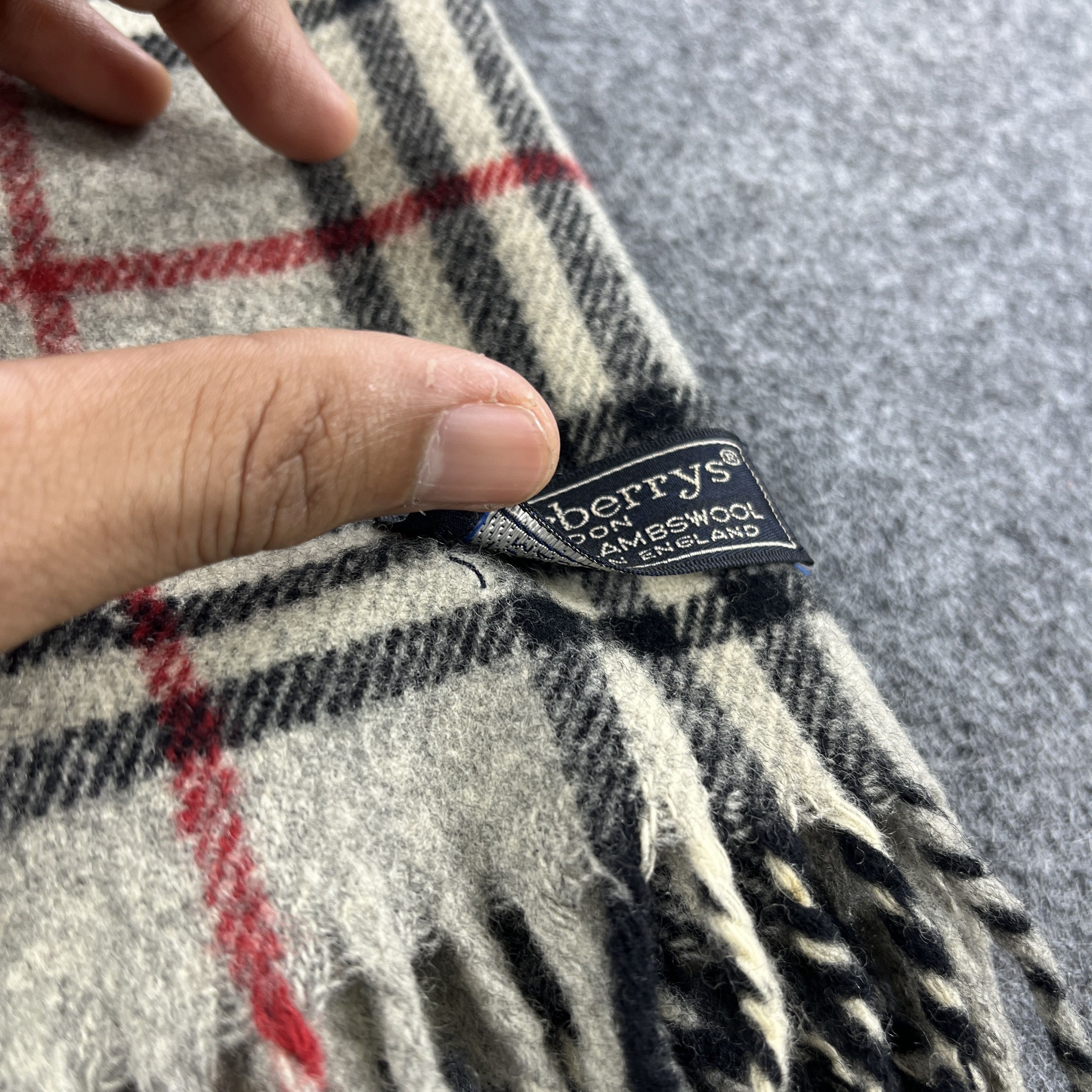 Burberry Burberry Scarf / Muffler / Neckwear T1238 Size ONE SIZE - 11 Thumbnail