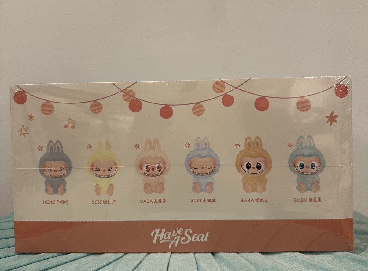 POP MART Pop Mart Labubu Have A SeatCase Set Blind Box 100% AUTHENTIC Size ONE SIZE - 2 Thumbnail