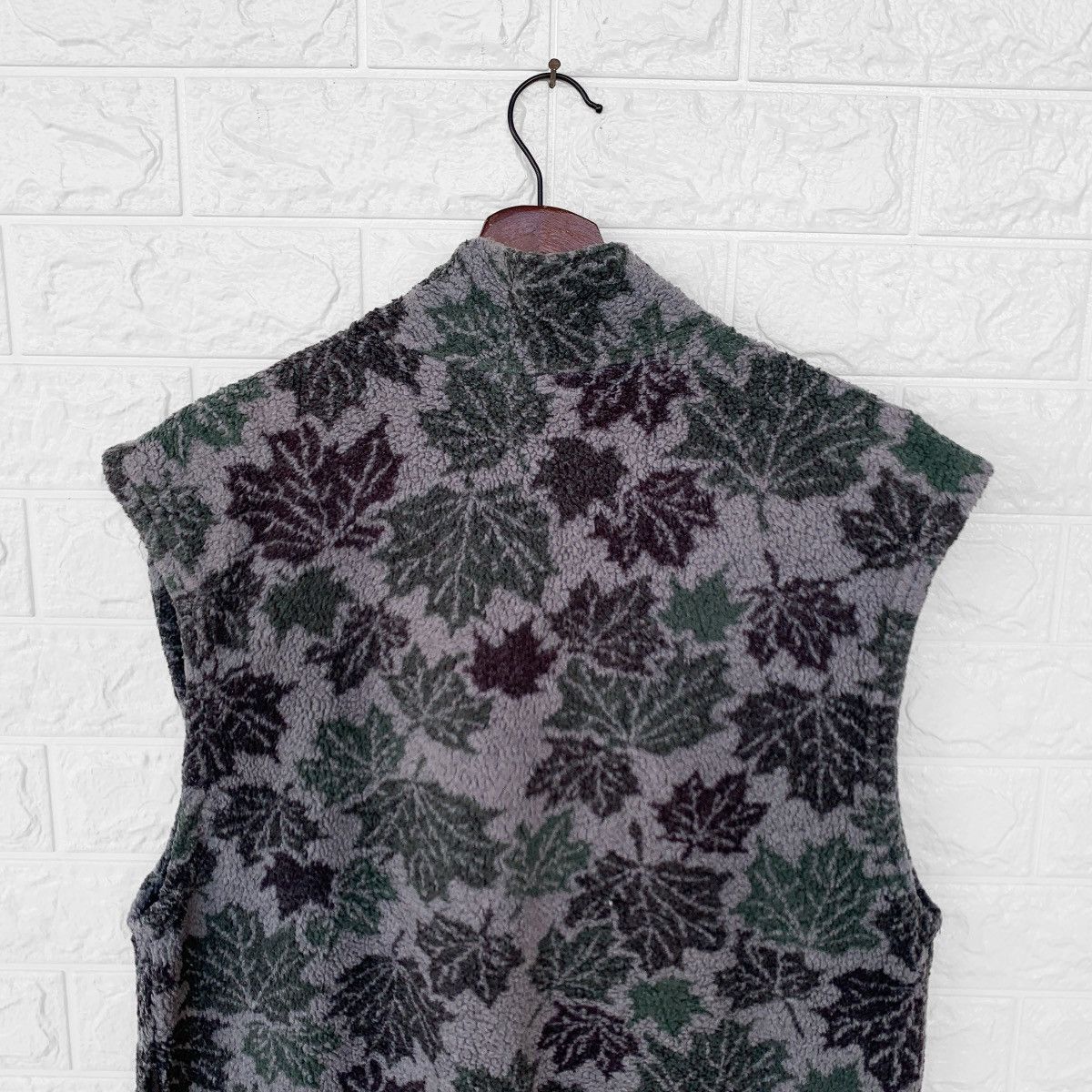 Vintage Vintage 1990s GGS Canada Leaf Design Fleece Jacket Size US M / EU 48-50 / 2 - 6 Thumbnail