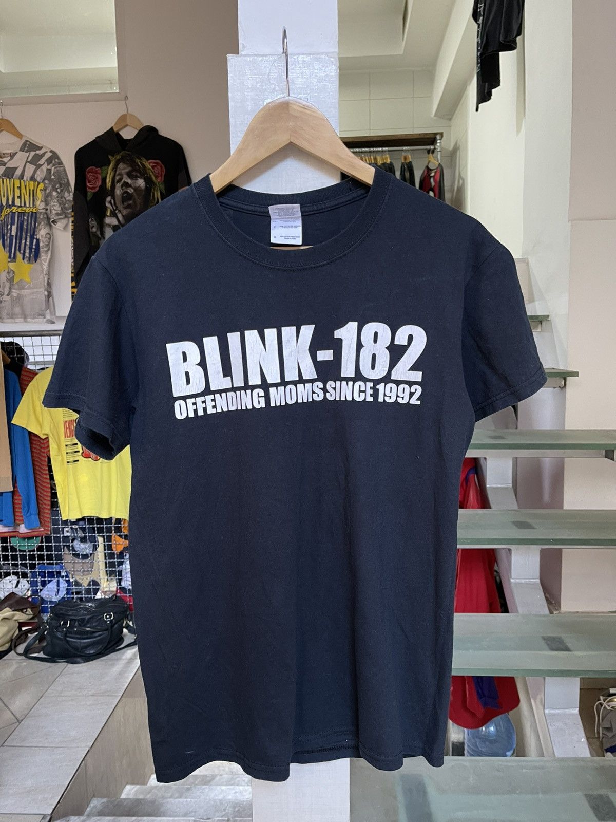 Band Tees Blink 182 Offending Moms T Shirt Size US S / EU 44-46 / 1 - 2 Thumbnail
