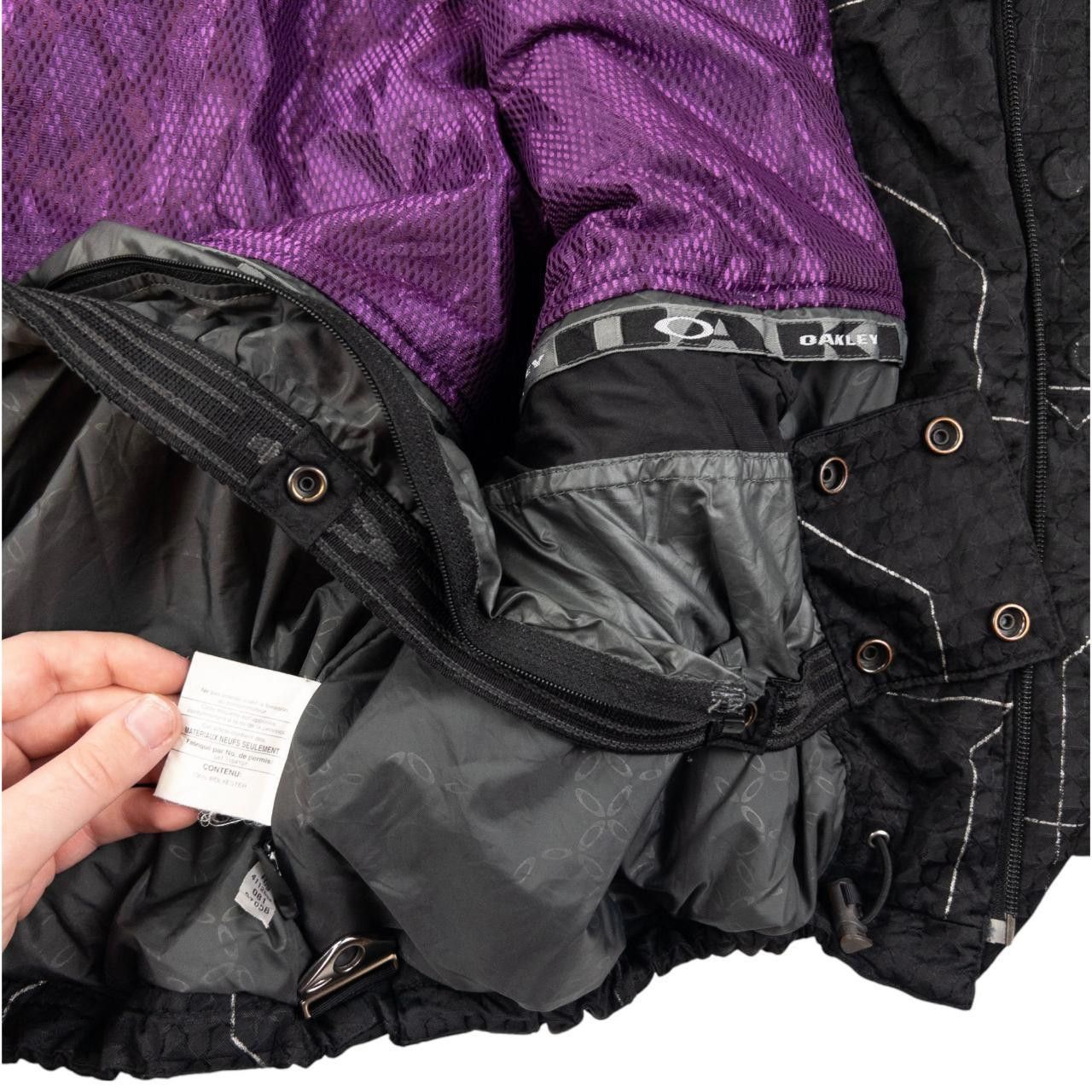 Oakley Vintage Oakley Magnetic Geometric Zip Up Jacket Size XL Size US XL / EU 56 / 4 - 6 Thumbnail