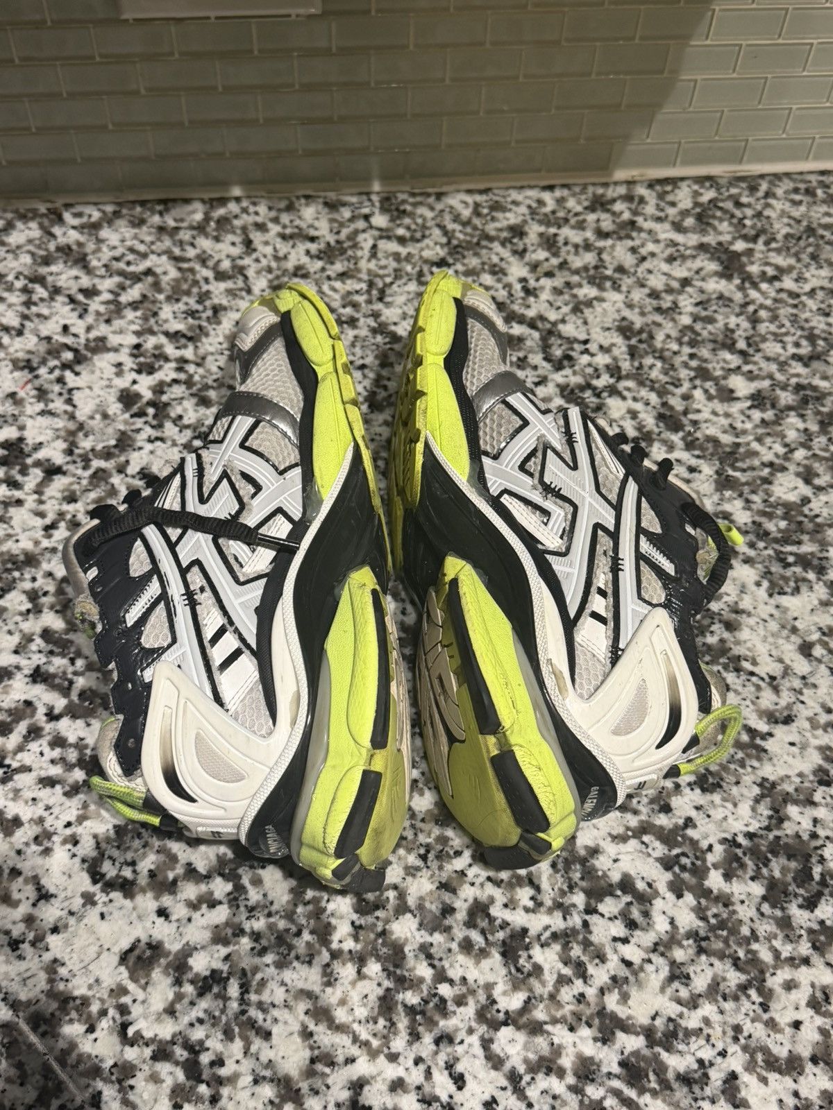 Balenciaga Balenciaga Runner Sneaker 'White Fluo Yellow' Size US 10 / EU 43 - 9 Thumbnail