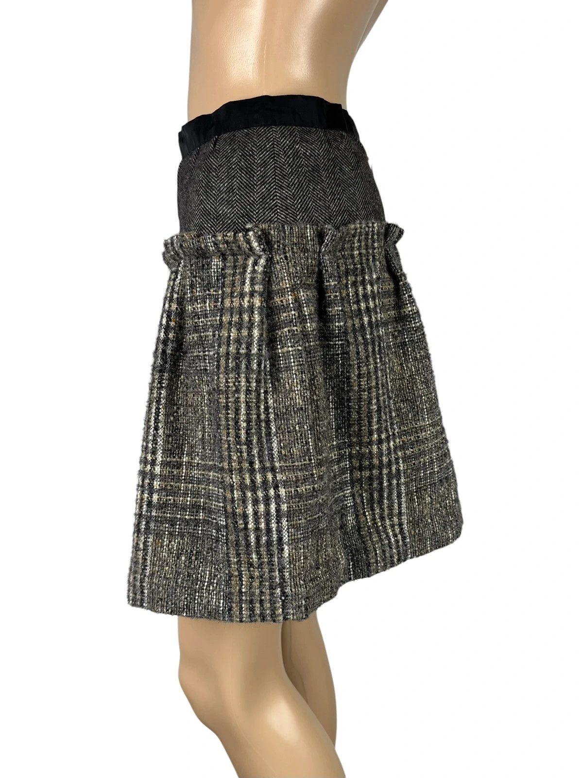 Louis Vuitton Louis Vuitton Mini Skirt Mohair size XS Size 26" / US 2 / IT 38 - 5 Thumbnail
