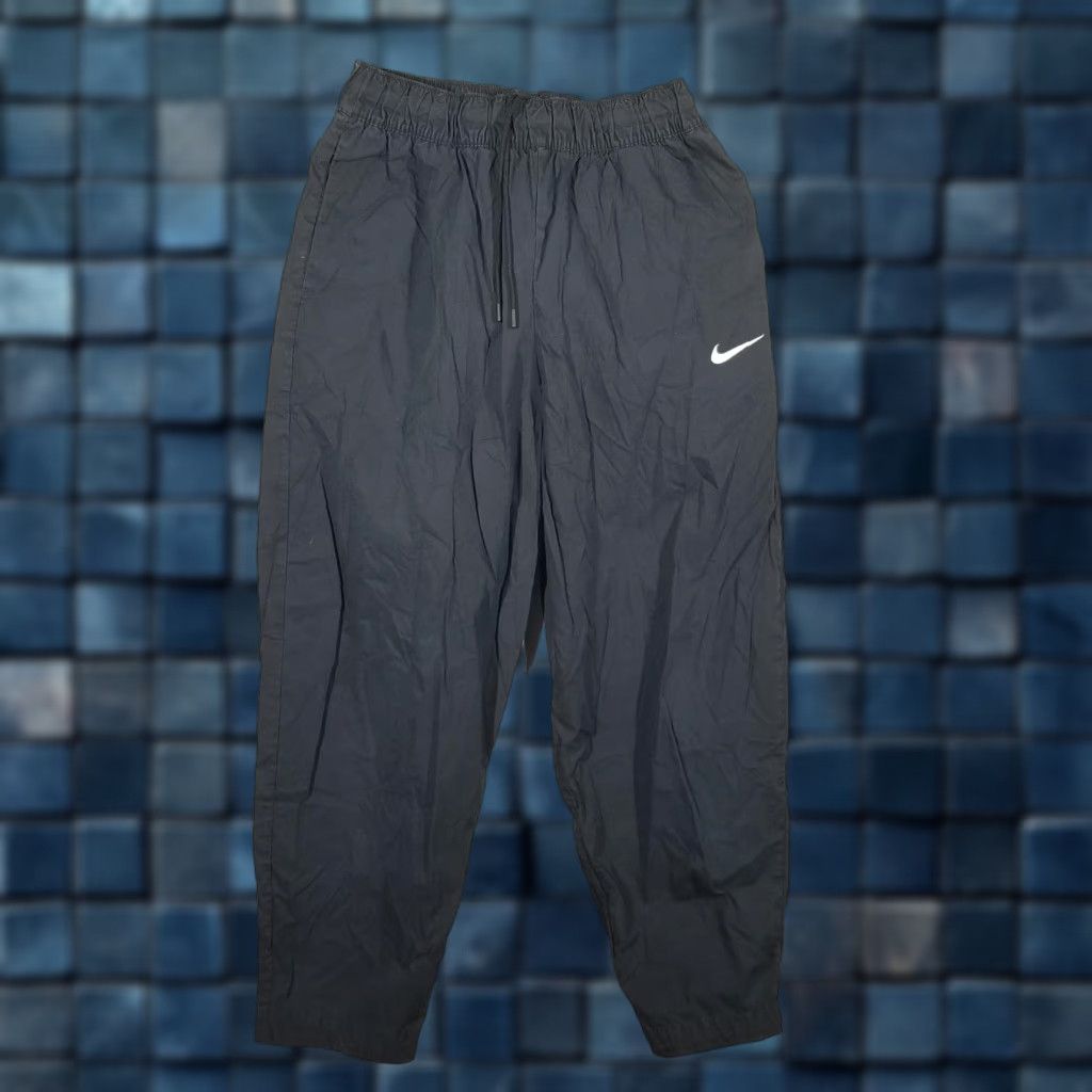 Nike Nike Sportswear Essential High-Rise Curve Pants Medium Black DD5975-010 Women's Size 32" / US 10 / IT 46 - 1 Thumbnail