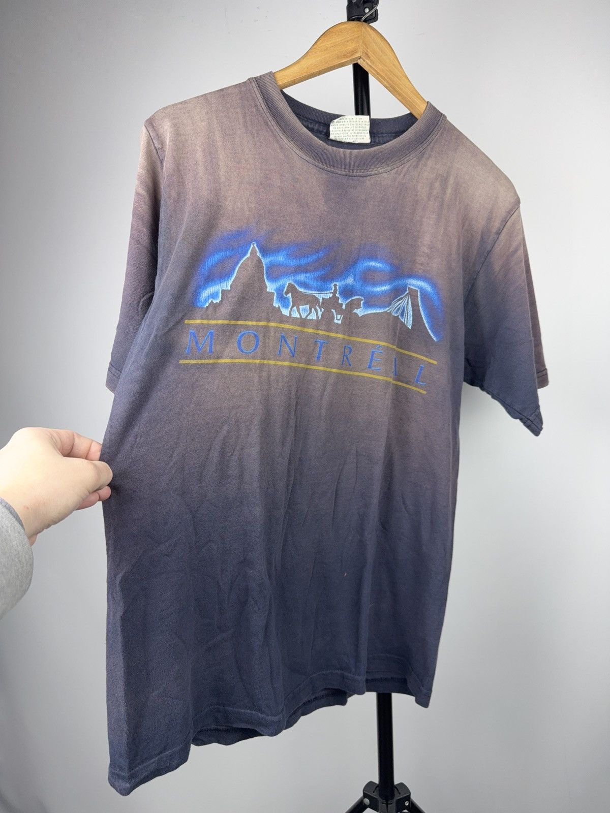 Vintage 90s Retro Vintage Montreal Canada Skyline Graphic T-Shirt Size US M / EU 48-50 / 2 - 2 Thumbnail