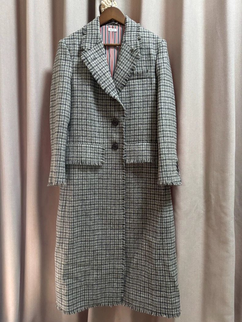 Thom Browne Thom Browne size40 Wool coat, lined with silk Size US XXS / EU 40 - 1 Thumbnail